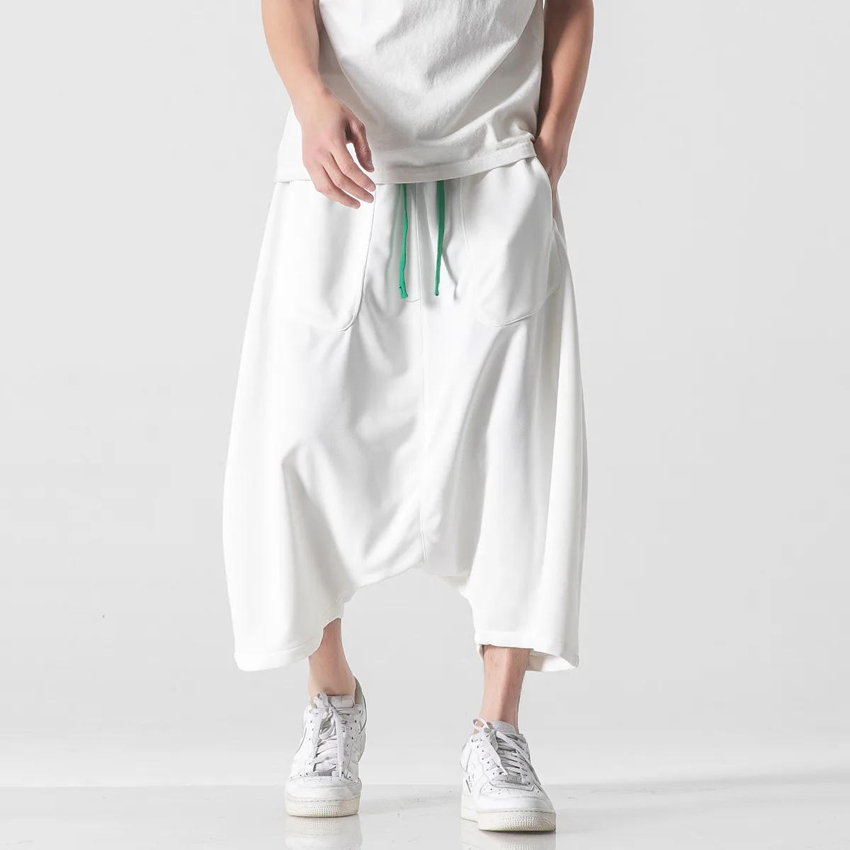 Loose Harajuku Wide Leg Pants Men Hip Hop Calf-Lenght Pants Solid Male Jogging Streetwear Trousers Casual Sweatpants Man 5XL
Loose Harajuku Wide Leg Pants Men Hip Hop Calf-Lenght Pants Solid Male Jogging Streetwear Trousers Casual Sweatpants Man 5XL