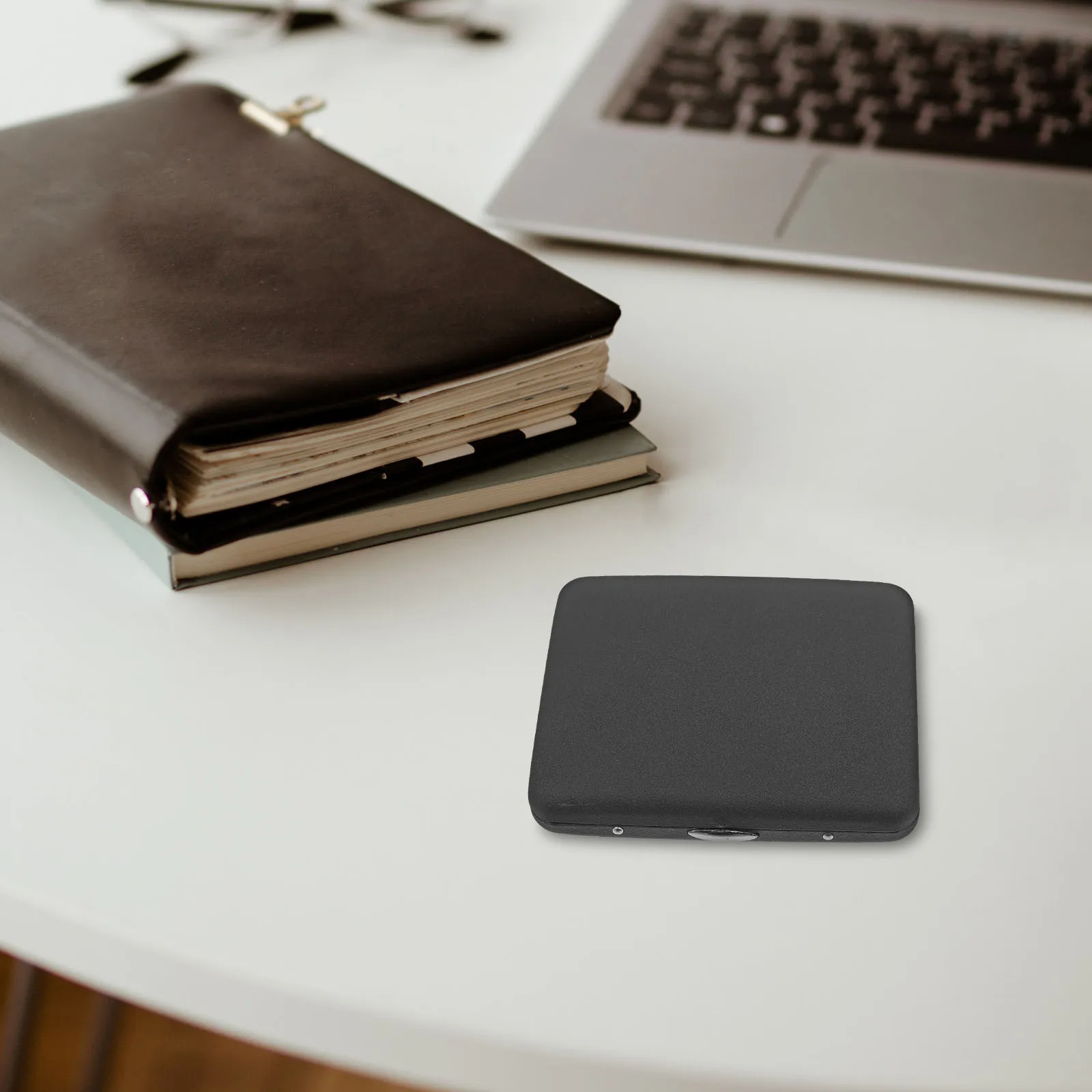 Retro Metal Cigarette Case Double sided Spring Clip Black Storage Container Smoking Box Stylish Durable 
Retro Metal Cigarette Case Double sided Spring Clip Black Storage Container Smoking Box Stylish Durable