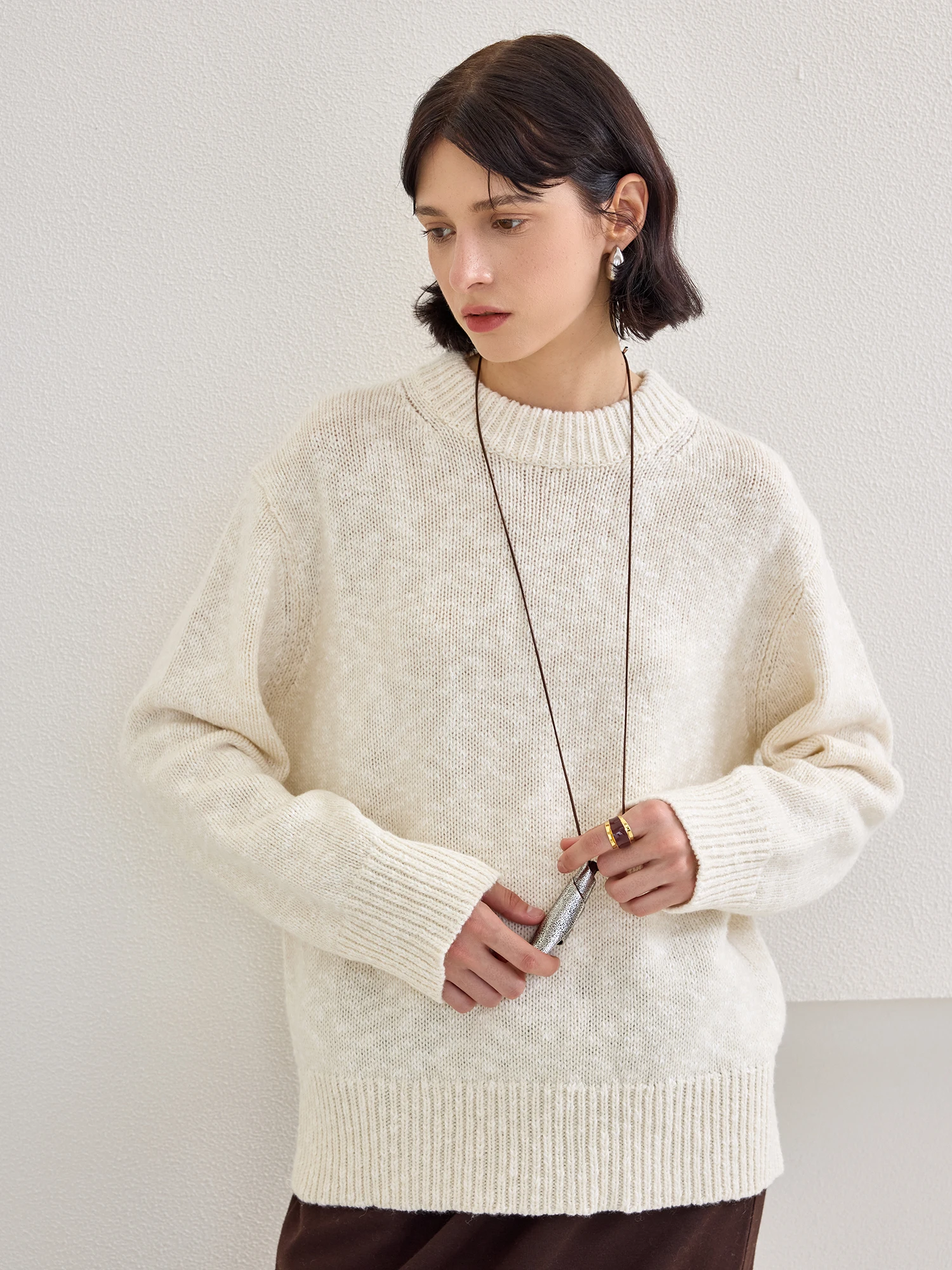 Women's Wool Knitted Sweater Spring Autumn Loose Comfortable Warm Outerwear Soft Cozy round Neck Long Sleeve Regular Fit
Women's Wool Knitted Sweater Spring Autumn Loose Comfortable Warm Outerwear Soft Cozy round Neck Long Sleeve Regular Fit