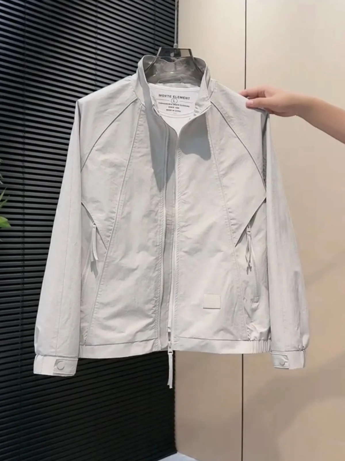 Fall Faion Casual Outdoor Men's Workwear Jaet Stand Collar Windproof Polyester Long Sve Zipper ket Loose Fit Coat
Fall Faion Casual Outdoor Men's Workwear Jaet Stand Collar Windproof Polyester Long Sve Zipper ket Loose Fit Coat