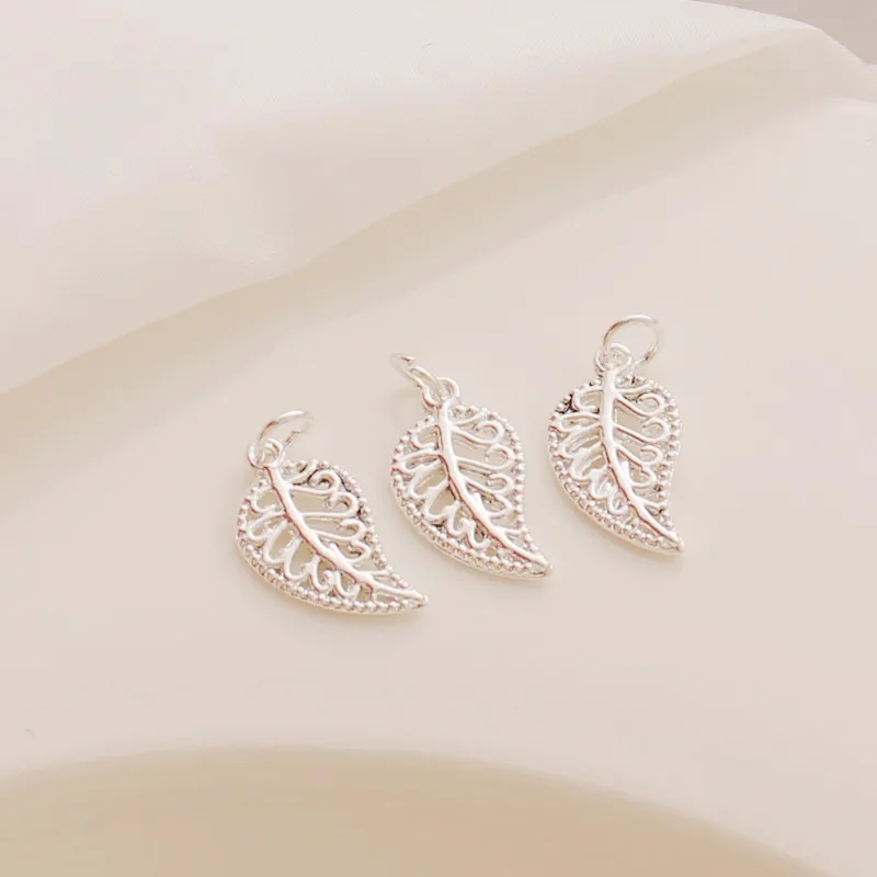 14K Gold Plated Hollow 3D Leaf Pendant DIY Bracelet Earring Handmade Jewelry Charms Accessories
14K Gold Plated Hollow 3D Leaf Pendant DIY Bracelet Earring Handmade Jewelry Charms Accessories