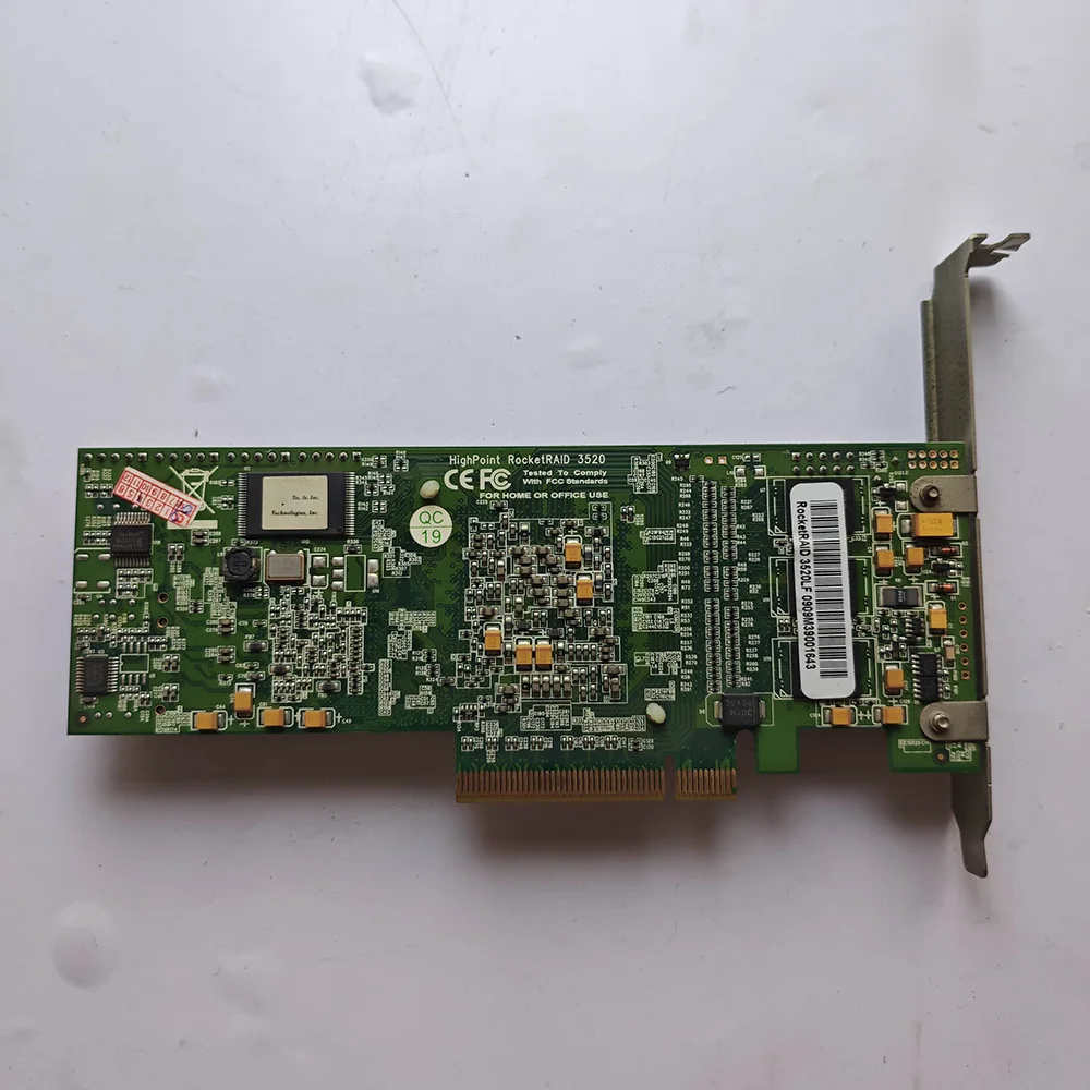 HightPoint RocketRAID 3520 Card High Reliability
HightPoint RocketRAID 3520 Card High Reliability