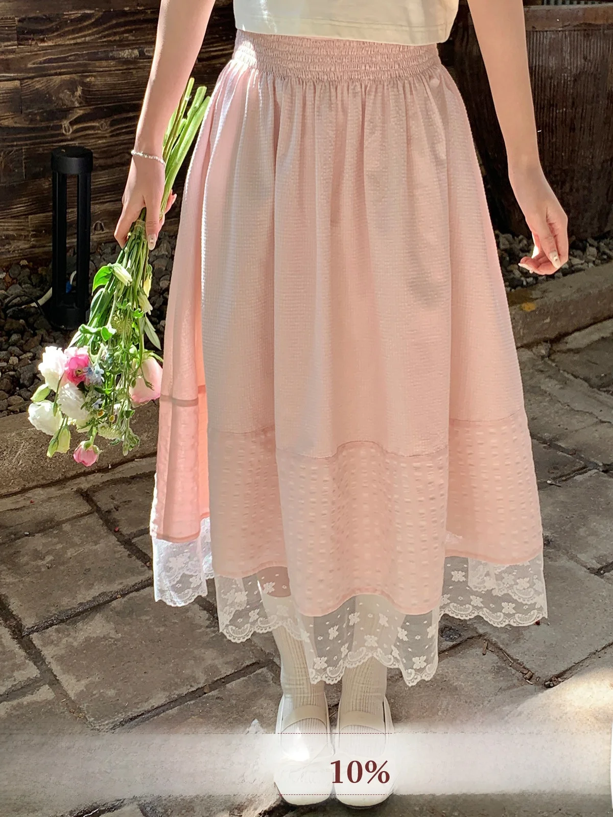 Женская летняя юбка-солнце MUCHA из ткани панделайт с розовой кружевной отделкой, с высокой талией, широким подолом, во французском стиле
Женская летняя юбка-солнце MUCHA из ткани панделайт с розовой кружевной отделкой, с высокой талией, широким подолом, во французском стиле