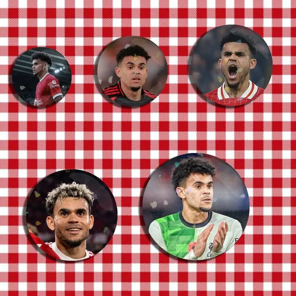 L-Luis Football Diaz Left Wing Laser Badge Creative Pins Brooch for Bag Clothes Hat Decor Gifts Fans Collect
L-Luis Football Diaz Left Wing Laser Badge Creative Pins Brooch for Bag Clothes Hat Decor Gifts Fans Collect