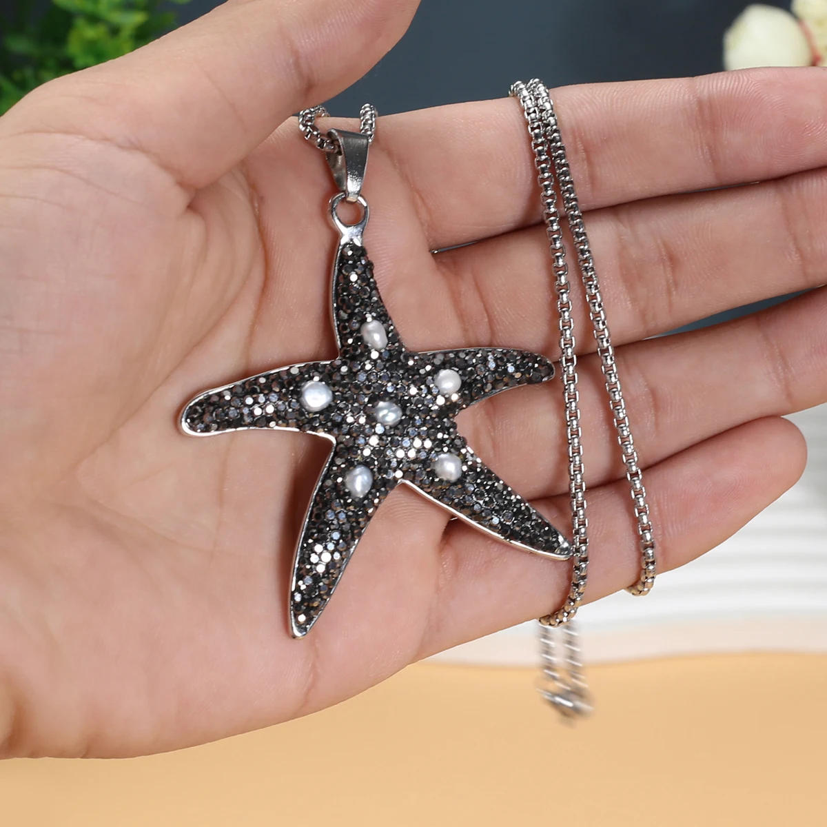 Natural Stone Starfish Snail Black Rhinestone Pendant Necklace Stainless Steel Chain Shell Charms Necklaces Jewelry Gift
Natural Stone Starfish Snail Black Rhinestone Pendant Necklace Stainless Steel Chain Shell Charms Necklaces Jewelry Gift