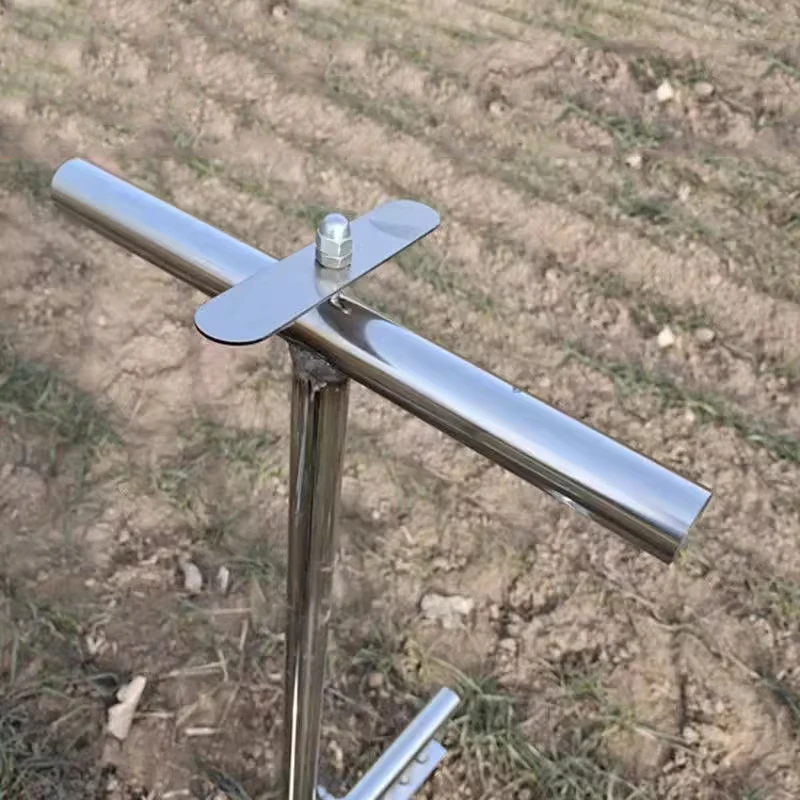 Onion Planter 12-16 Teeth Drilling Spacing Adjustable Stainless Steel Drilling Manual onion and garlic seedling planter 
Onion Planter 12-16 Teeth Drilling Spacing Adjustable Stainless Steel Drilling Manual onion and garlic seedling planter
