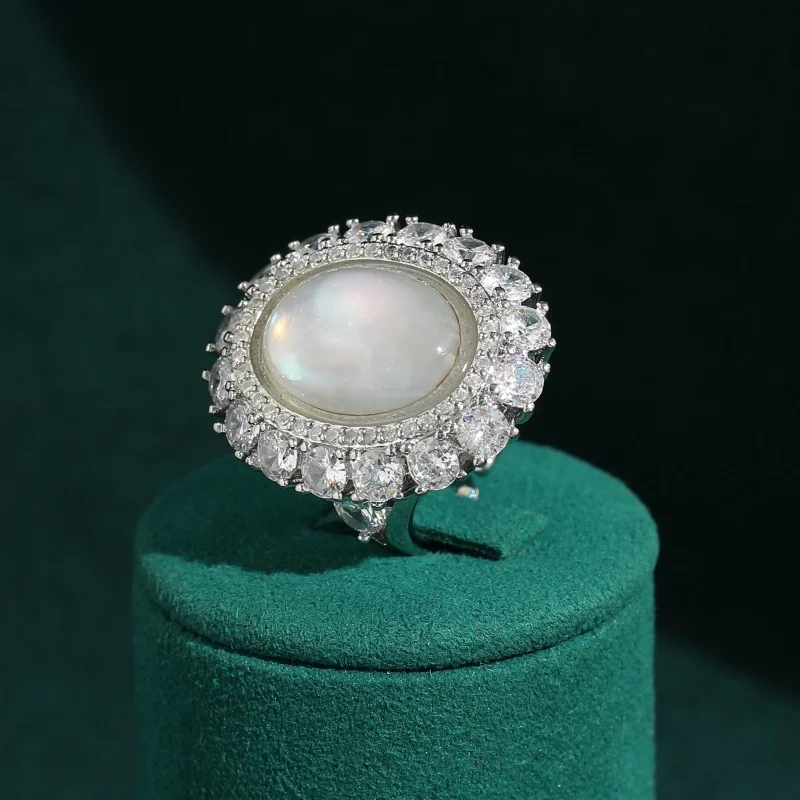 Vintage Oval Moonstone Rings Silver Color Luxury Women 2026 Engagement Jewelry High Quality Open Elegant Party Accessories Retro
Vintage Oval Moonstone Rings Silver Color Luxury Women 2026 Engagement Jewelry High Quality Open Elegant Party Accessories Retro