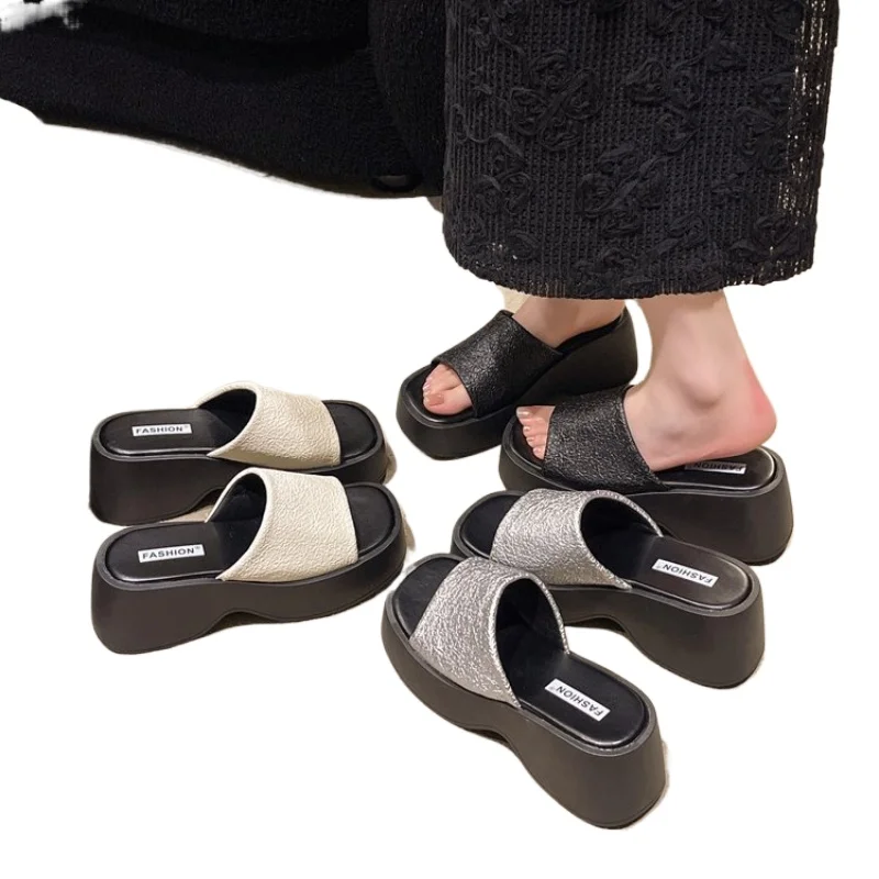 Syflyno Summer Women's Rubber Flip Board House Slippers Platform Slide Women's Shoes Women's Slippers Plus Size 35-42
Syflyno Summer Women's Rubber Flip Board House Slippers Platform Slide Women's Shoes Women's Slippers Plus Size 35-42