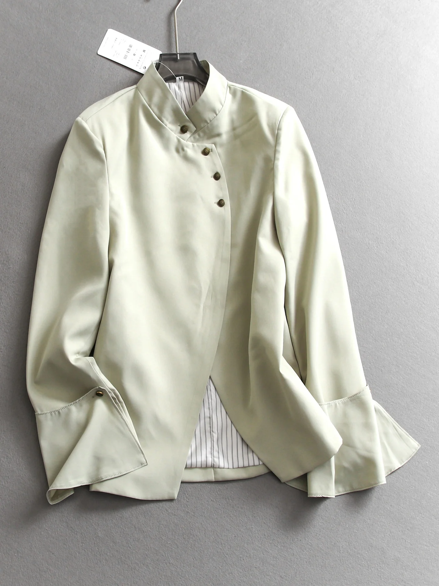 Slimming Pure Color Loose Casual Long Sleeve Stand Collar Layered Decorative Commute Versatile Women's Suiting Outerwear
Slimming Pure Color Loose Casual Long Sleeve Stand Collar Layered Decorative Commute Versatile Women's Suiting Outerwear