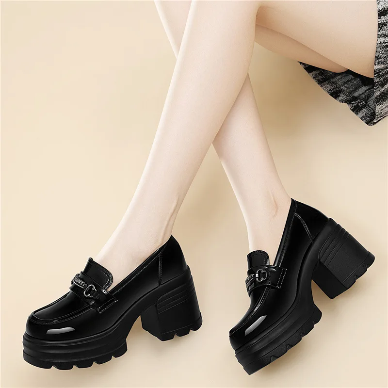 Women's Black Patent Leather Loafers Round Toe Low Top Slip-On 6-8CM Block Heel Retro British Style Uniform Fashion Casual Shoes
Women's Black Patent Leather Loafers Round Toe Low Top Slip-On 6-8CM Block Heel Retro British Style Uniform Fashion Casual Shoes