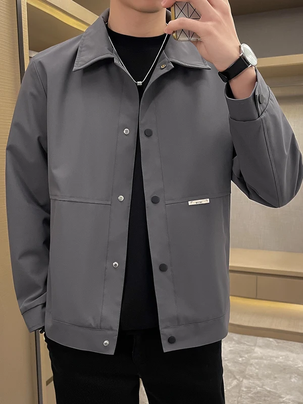 Мужская повседневная куртка свободного кроя, однотонная, с воротником, модная, универсальная, весенне-осенняя, новая, ветрозащитная, для отдыха
Мужская повседневная куртка свободного кроя, однотонная, с воротником, модная, универсальная, весенне-осенняя, новая, ветрозащитная, для отдыха
