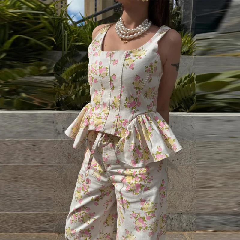 Women's Chic Cute Floral Printed Vest Pants Outfits 2026 Spring U Neck Sleeveless Ruffle Hem Tops Wide Leg Trousers 2 Piece Sets
Women's Chic Cute Floral Printed Vest Pants Outfits 2026 Spring U Neck Sleeveless Ruffle Hem Tops Wide Leg Trousers 2 Piece Sets
