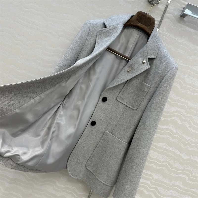 Женская куртка. Новое однобортное облегающее женское пальто на зиму. Женский костюм из смеси шерсти 202. Верхняя одежда. Блейзеры y2k.
Женская куртка. Новое однобортное облегающее женское пальто на зиму. Женский костюм из смеси шерсти 202. Верхняя одежда. Блейзеры y2k.