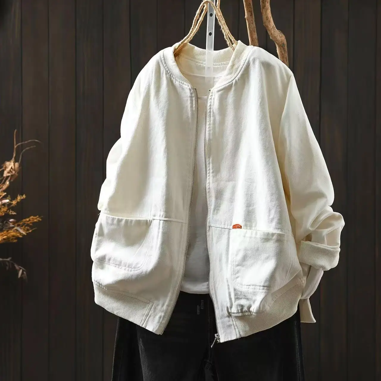 Women Vintage Cotton Jackets Solid Color Stand Long Sleeve Coats 2026 Autumn New Zipper Loose Casual Pockets Jackets
Women Vintage Cotton Jackets Solid Color Stand Long Sleeve Coats 2026 Autumn New Zipper Loose Casual Pockets Jackets