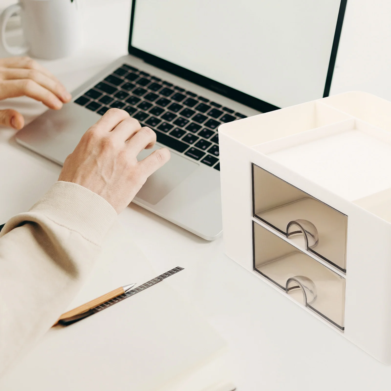 Desktop Storage Case Office Stationery Organizer Stackable Drawer Style Makeup Holder Bathroom Vanity Sundry Organizer
Desktop Storage Case Office Stationery Organizer Stackable Drawer Style Makeup Holder Bathroom Vanity Sundry Organizer