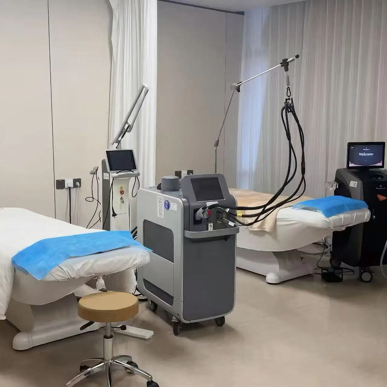 CE 2026 Professional Large Screen SLyric 755Nm Machine Hot Sale Skin Rejuvenation Hair Removal Head Arm Feet-Cool Features IT
CE 2026 Professional Large Screen SLyric 755Nm Machine Hot Sale Skin Rejuvenation Hair Removal Head Arm Feet-Cool Features IT