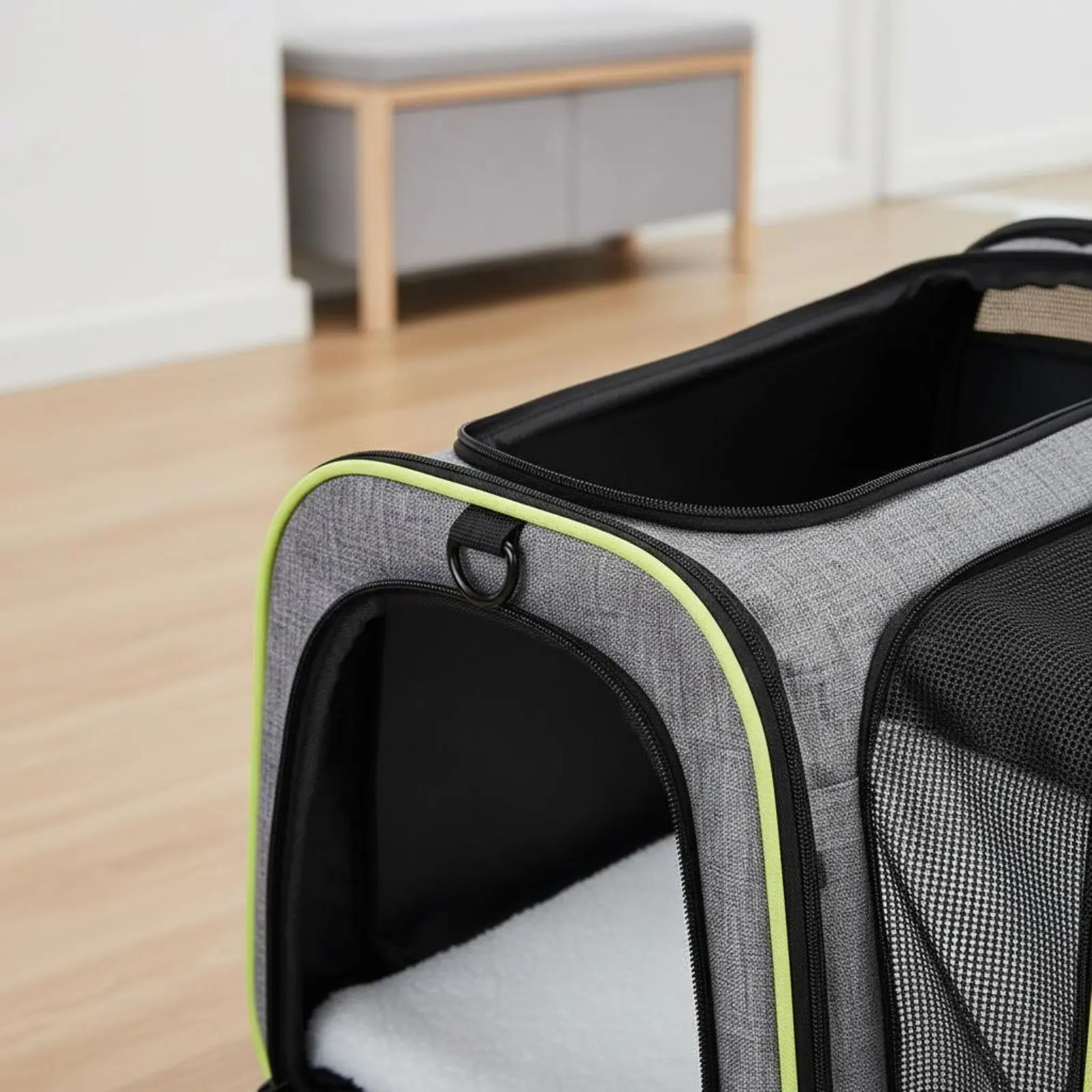Expandable Pet Backpack Reflective Strips Breathable Dog Travel Bag Soft-Sided Cat Carrier for Outdoor, Veterinarian Visits
Expandable Pet Backpack Reflective Strips Breathable Dog Travel Bag Soft-Sided Cat Carrier for Outdoor, Veterinarian Visits