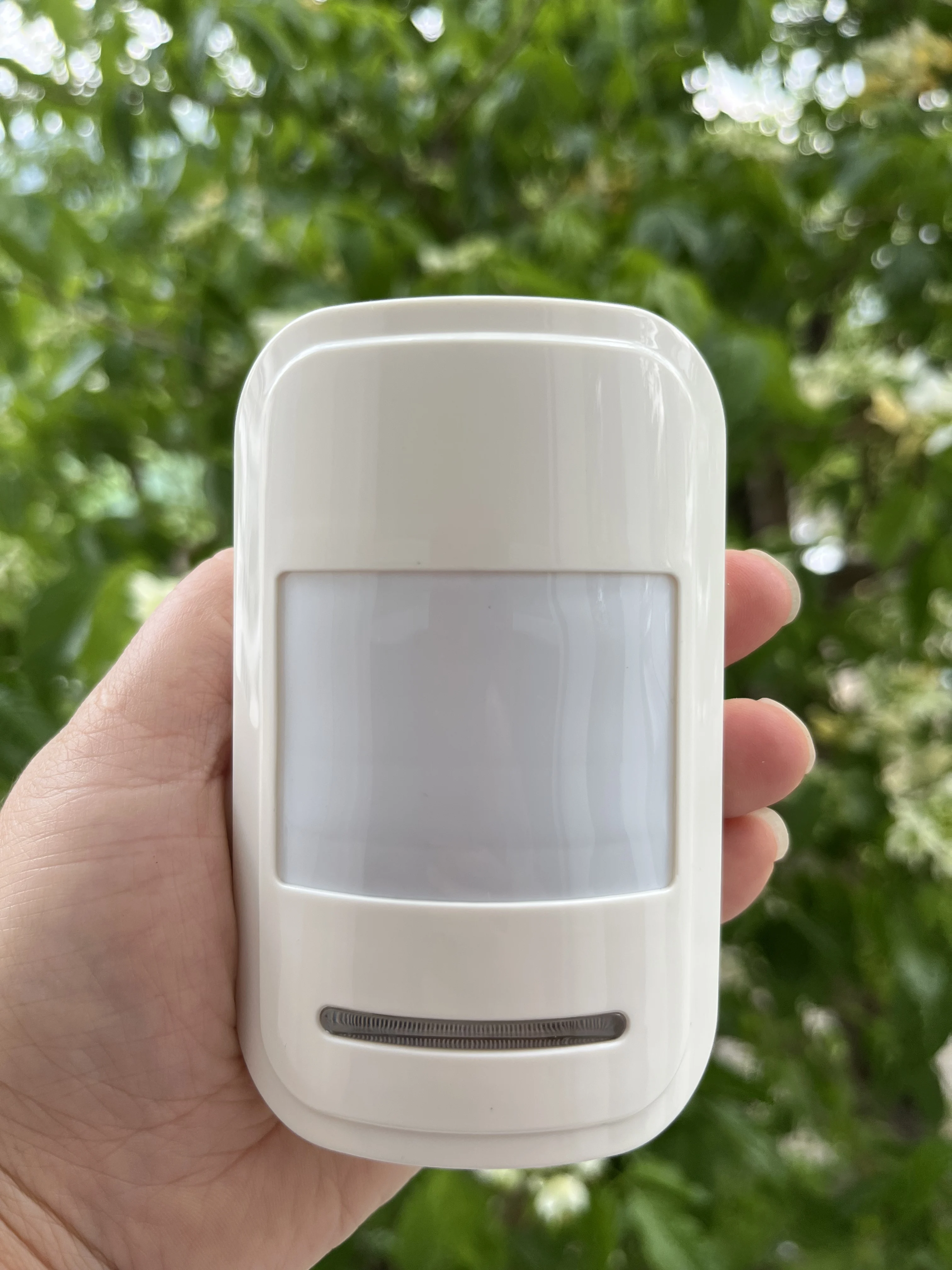 Wireless PIR Detector Dual-Core Anti-False Alarm Long Distance 433MHz for Home Security Alarm System
Wireless PIR Detector Dual-Core Anti-False Alarm Long Distance 433MHz for Home Security Alarm System