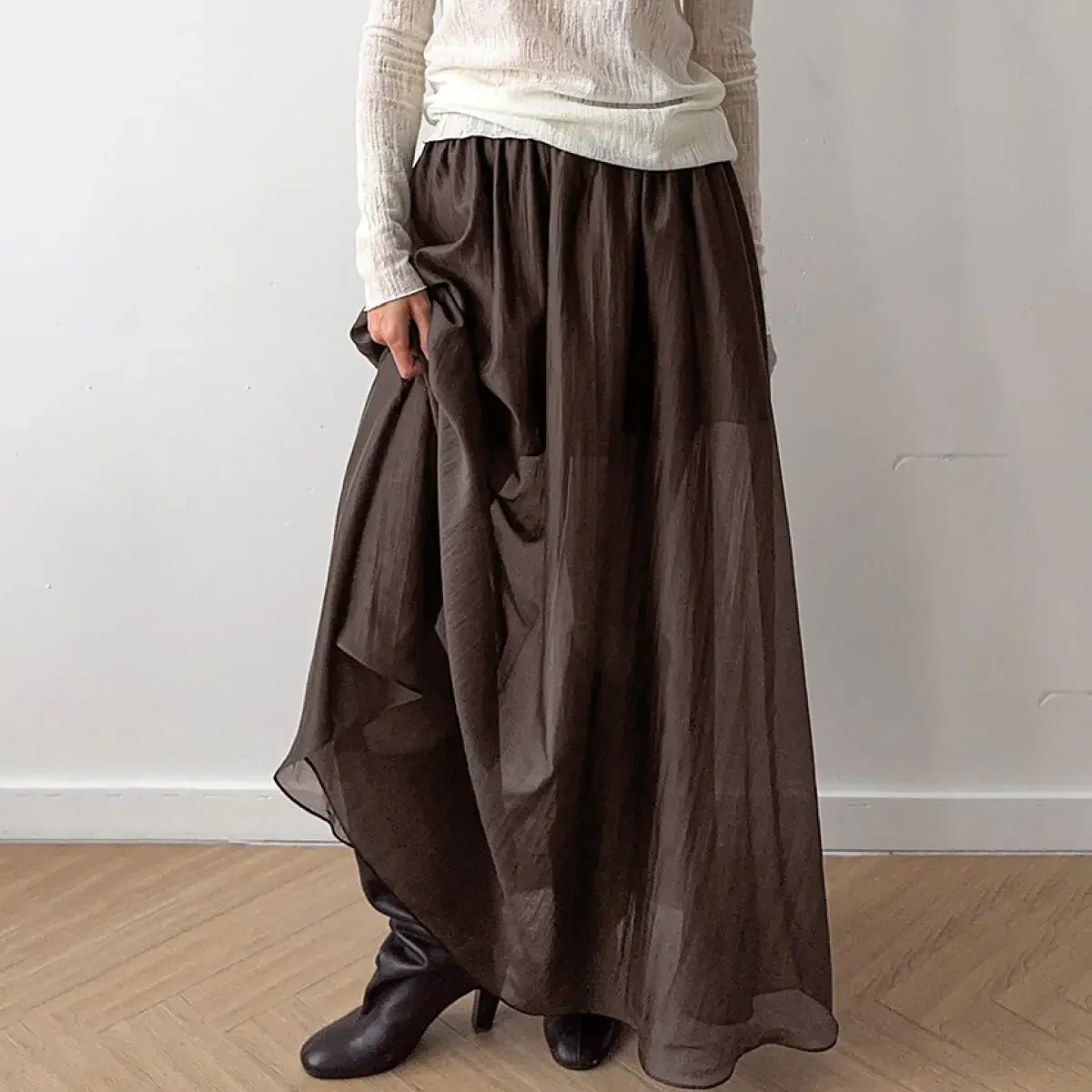 Retro Women Long Skirt Elegant Loose Midi Half Skirt Korean Style Casual Commuting Versatile Flowy
Retro Women Long Skirt Elegant Loose Midi Half Skirt Korean Style Casual Commuting Versatile Flowy