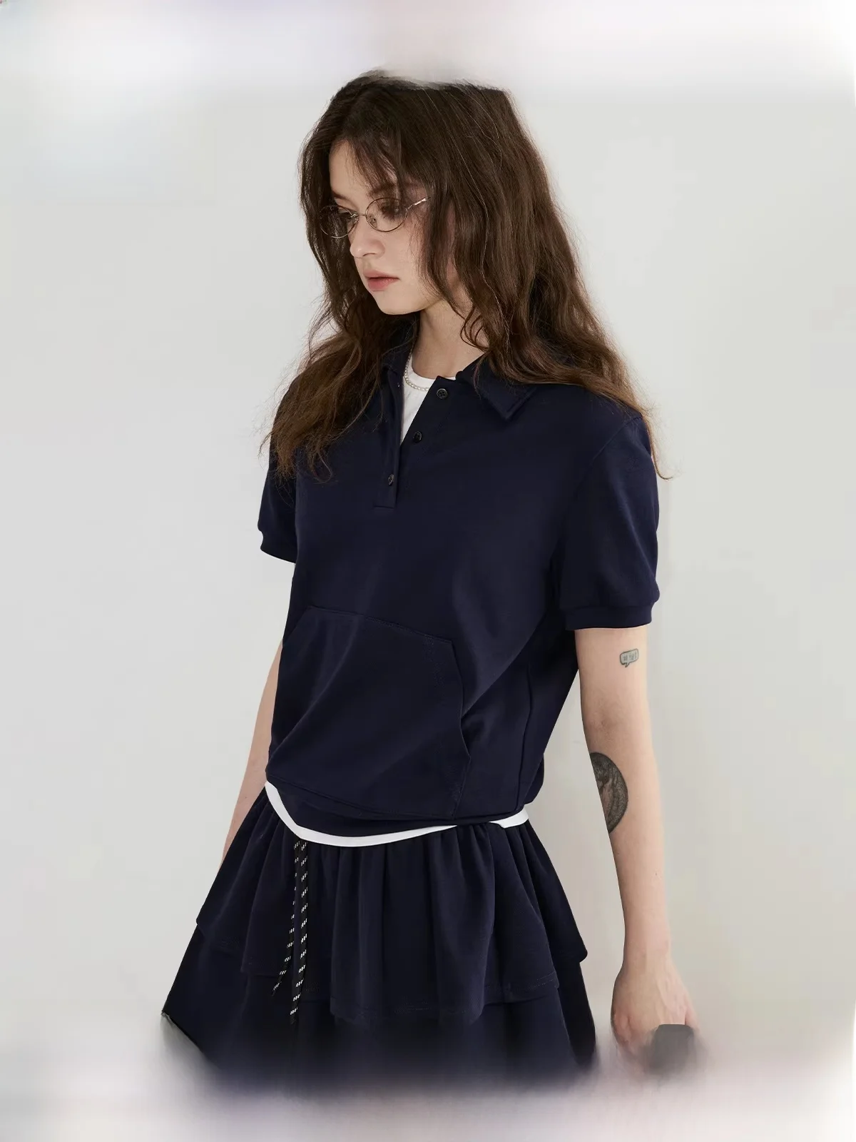 Новый летний комплект Fano: свитшот и юбка, женский, серия Sle Miu, модный, дышащий, из двух предметов
Новый летний комплект Fano: свитшот и юбка, женский, серия Sle Miu, модный, дышащий, из двух предметов