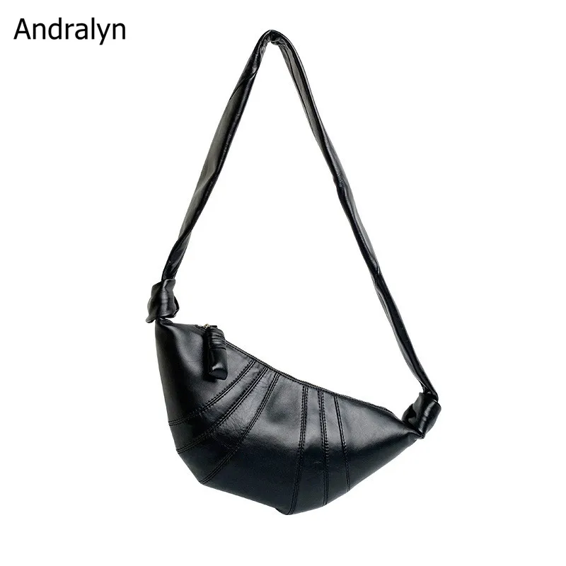 Women's Bag 2023 New Retro Croissant Bag Femal Fashion Saddle Crossbody Dumpling Bag Genuine Leather Travel Shoulder Bag
Women's Bag 2023 New Retro Croissant Bag Femal Fashion Saddle Crossbody Dumpling Bag Genuine Leather Travel Shoulder Bag