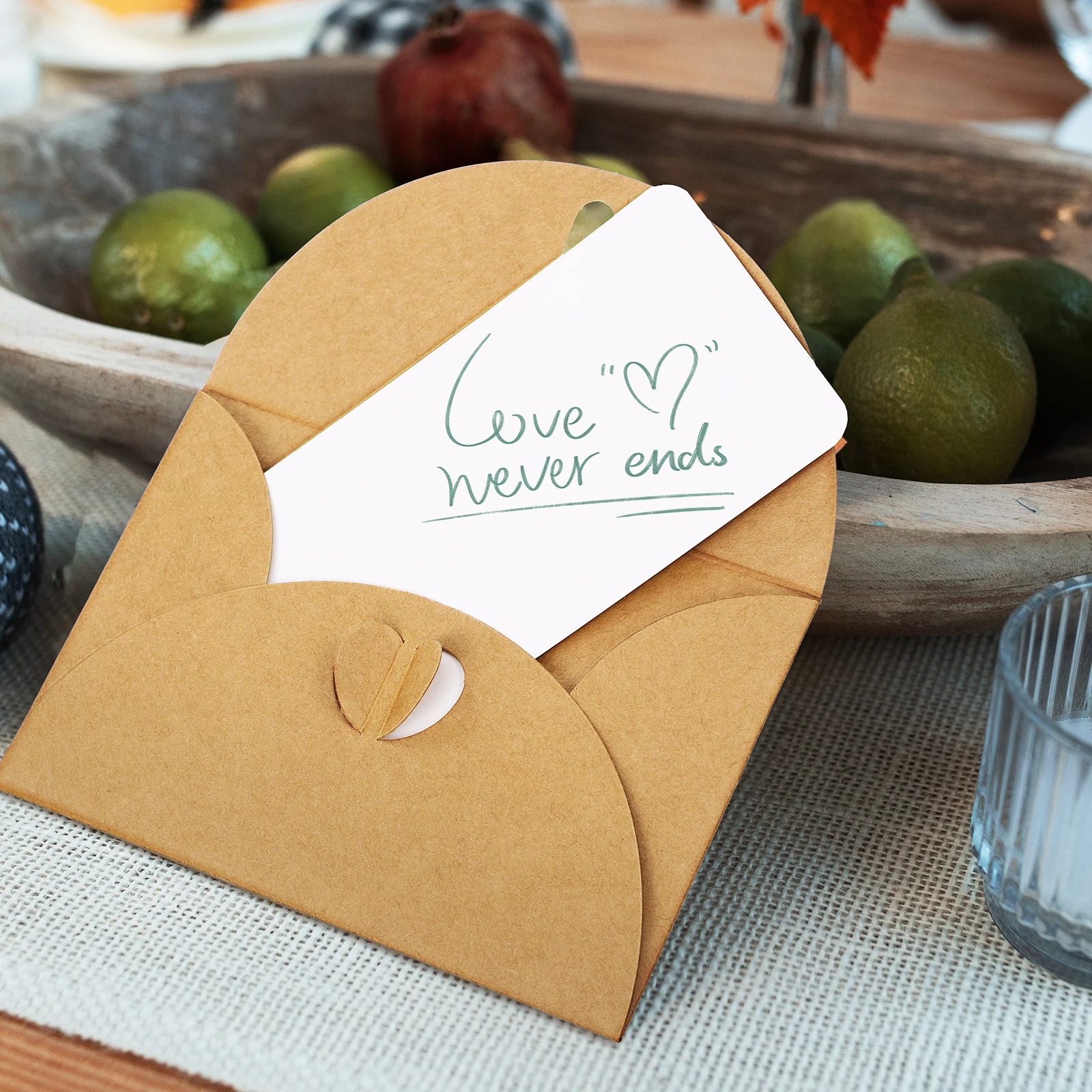 1 set Love Button Envelopes Vintage Kraft Paper Blank Cards Set Wedding Thank You Greeting Festival Bless Cards Plain Paper
1 set Love Button Envelopes Vintage Kraft Paper Blank Cards Set Wedding Thank You Greeting Festival Bless Cards Plain Paper