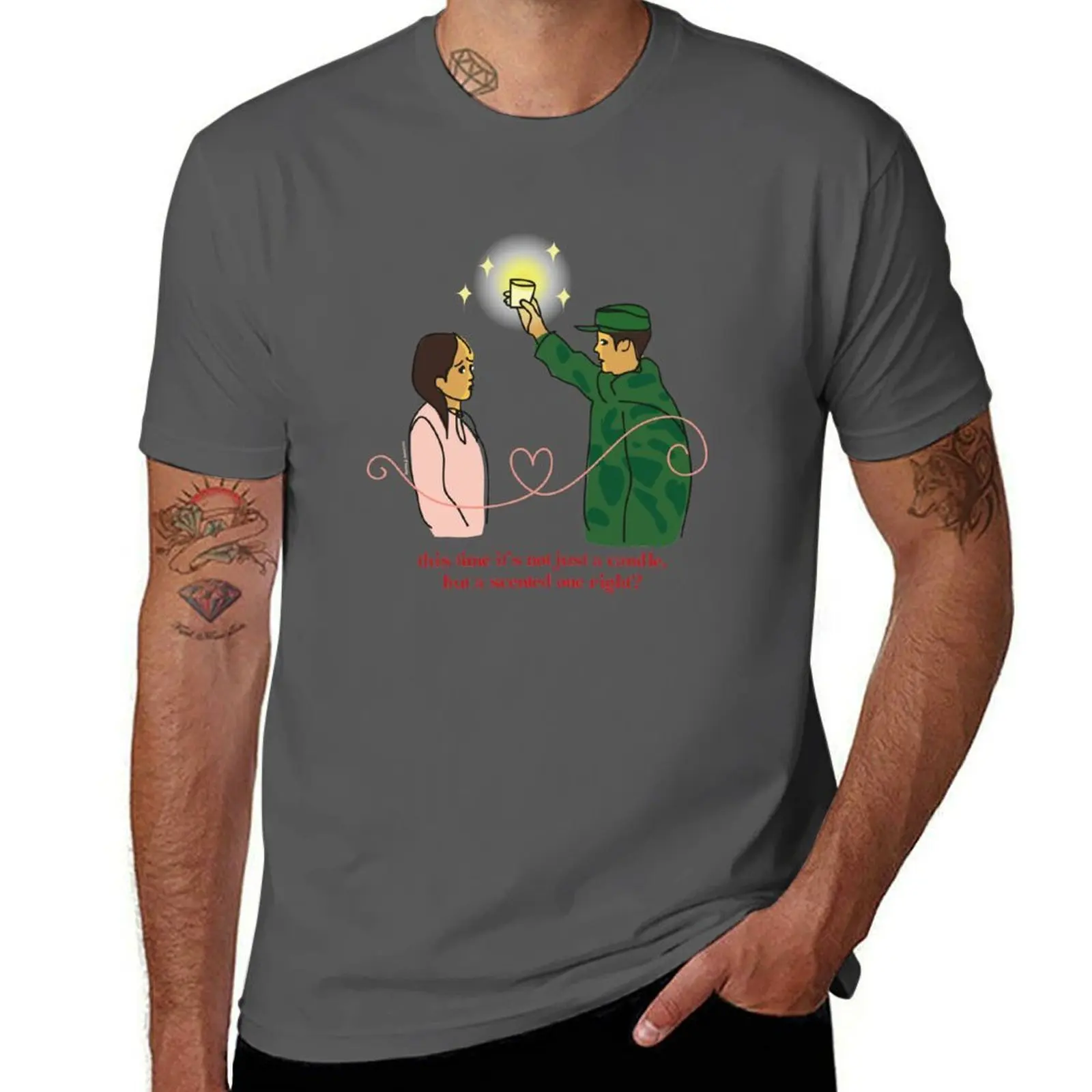 Сцена свечи от CLOY k-drama Crash Landing Gift Yoon Seri Ri Ri Jeong Hyeok Love Drawing Line Art Футболка
Сцена свечи от CLOY k-drama Crash Landing Gift Yoon Seri Ri Ri Jeong Hyeok Love Drawing Line Art Футболка