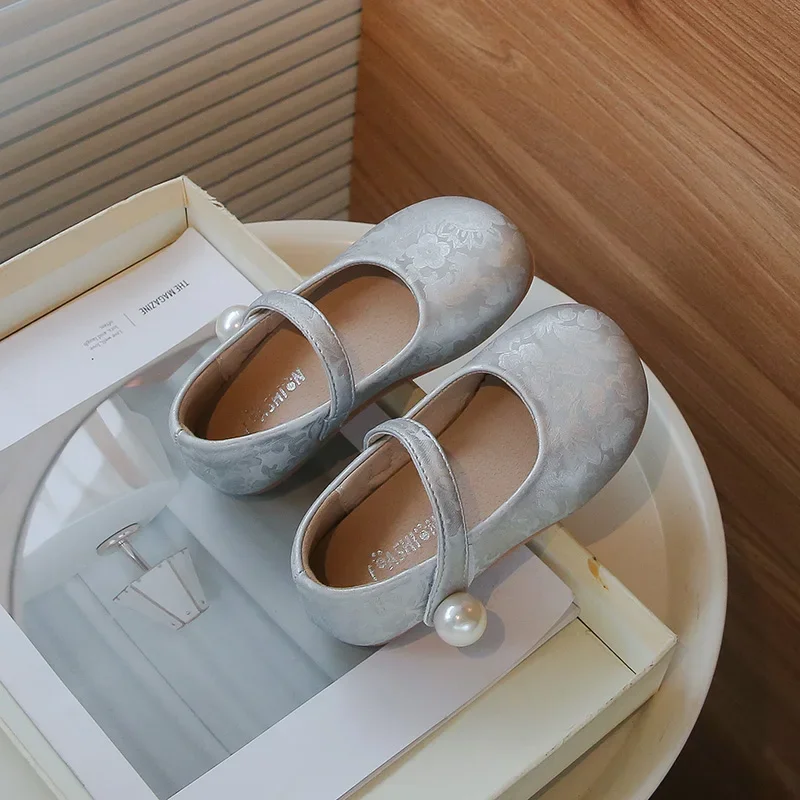 Children Leather Shoes for Girls 2024 Autumn New Fashion Soft Bottom Anti-slippery Casual Princess Elegant Wedding Chic Flats
Children Leather Shoes for Girls 2024 Autumn New Fashion Soft Bottom Anti-slippery Casual Princess Elegant Wedding Chic Flats