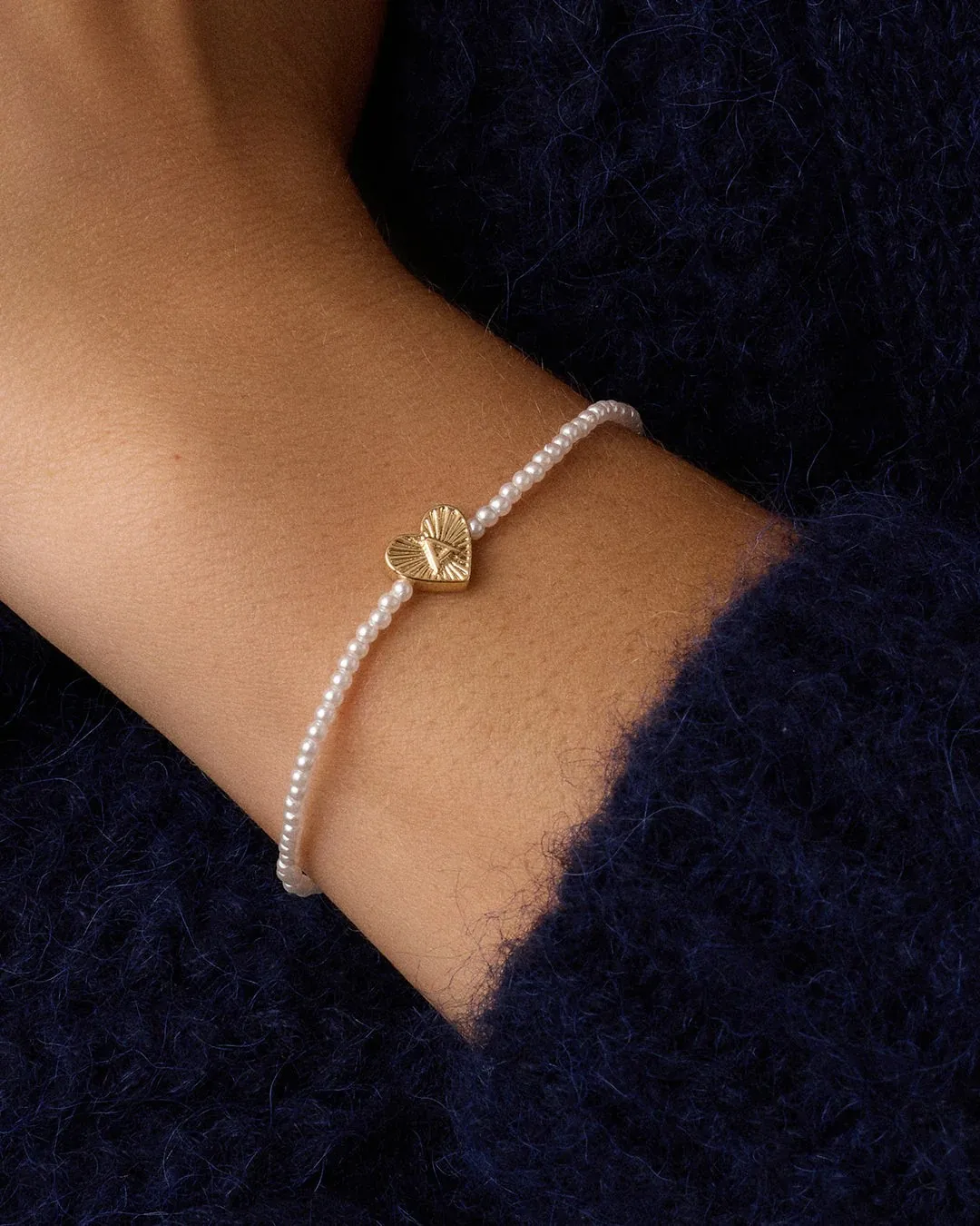 Custom Pearl Letter Vintage Heart Alphabet Bracelet Personalized Initial Letter Bracelet Adjustable Elastic Everyday Jewelr
Custom Pearl Letter Vintage Heart Alphabet Bracelet Personalized Initial Letter Bracelet Adjustable Elastic Everyday Jewelr