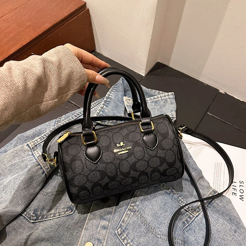 2026 Latest Trendy Ladies' Light Luxury Retro High-end Versatile Handbag, Single Shoulder Crossbody Bag, Mini Classic Pillow Bag
2026 Latest Trendy Ladies' Light Luxury Retro High-end Versatile Handbag, Single Shoulder Crossbody Bag, Mini Classic Pillow Bag