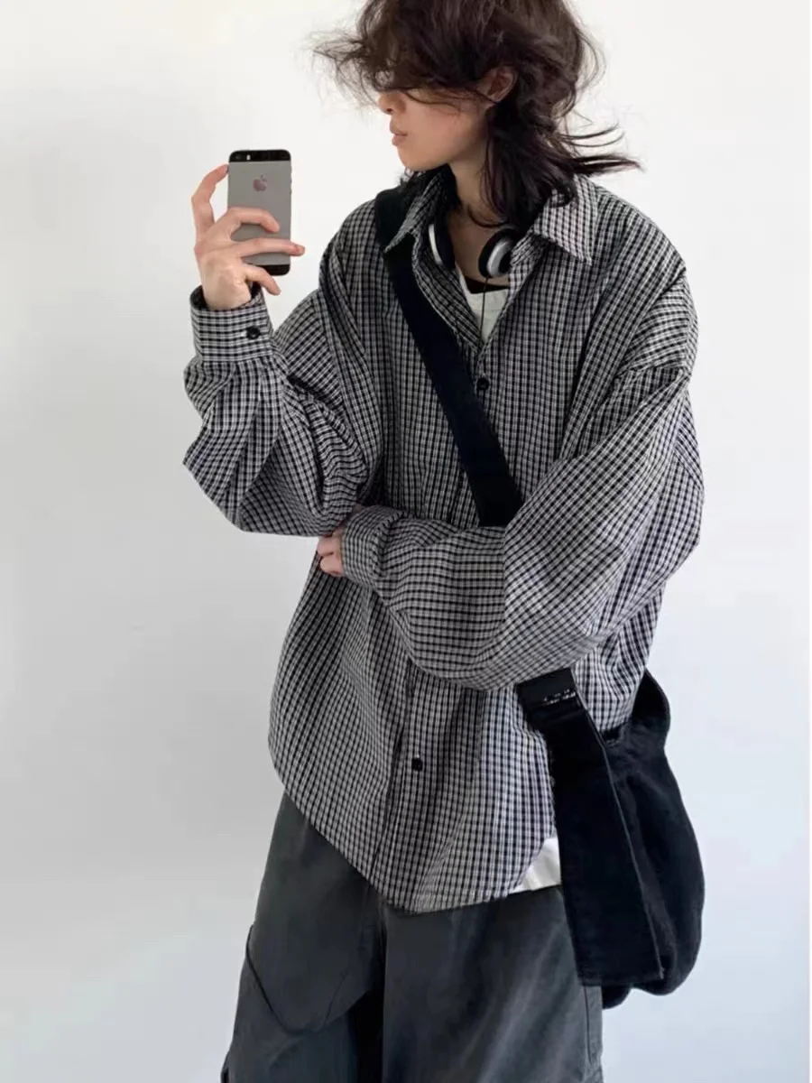 Spring Season Japanese Sle Loose Fit Long Sve Plaid irt ex Casual Classic Sle Button down Collar Workwear
Spring Season Japanese Sle Loose Fit Long Sve Plaid irt ex Casual Classic Sle Button down Collar Workwear