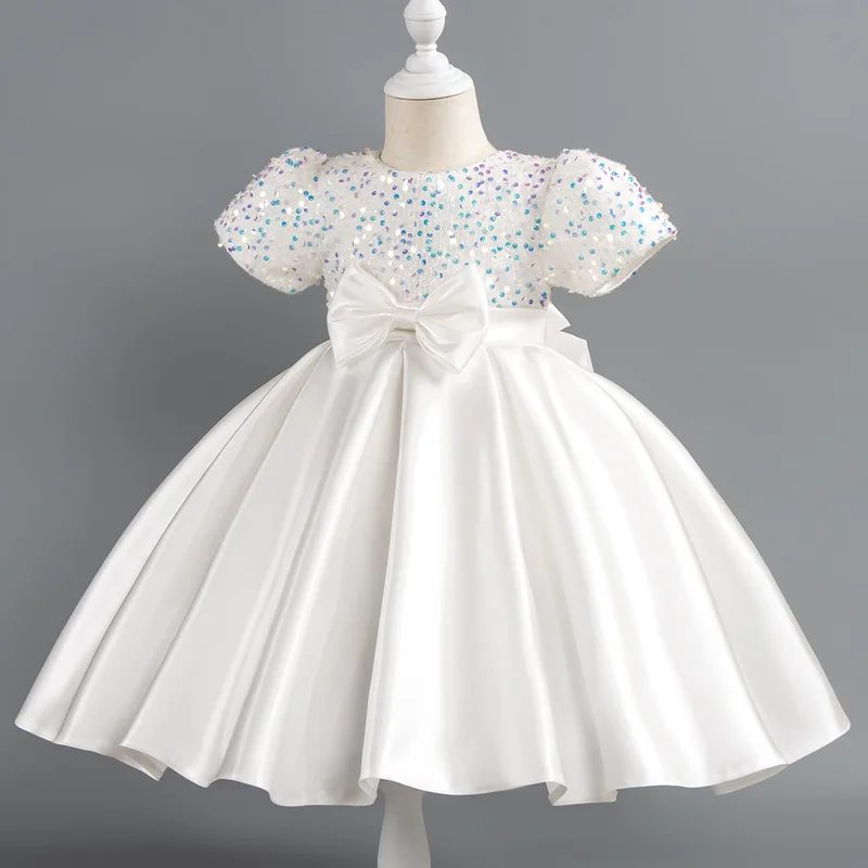 Summer New Girls' Dress Princess Skirt Thin Shiny Piece Bubble Sleeves Satin Puff Skirt Sweet and Cute
Summer New Girls' Dress Princess Skirt Thin Shiny Piece Bubble Sleeves Satin Puff Skirt Sweet and Cute