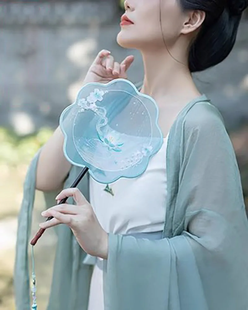 Suzhou Embroidery Fan, Pure Handmade, Embroidery Palace Fan, Double Sided Embroidery, Tuan Fan, Chinese Style, Hanfu Accessories
Suzhou Embroidery Fan, Pure Handmade, Embroidery Palace Fan, Double Sided Embroidery, Tuan Fan, Chinese Style, Hanfu Accessories