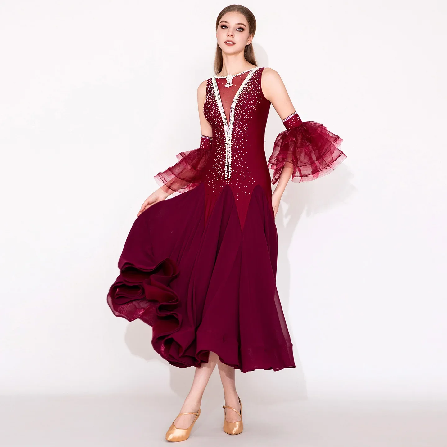 Female Burgundy Ballroom Dance Dress with Sparkling Rhinestones Sleeveless Modern Dance Waltz Tango Competition Performance Wear
Female Burgundy Ballroom Dance Dress with Sparkling Rhinestones Sleeveless Modern Dance Waltz Tango Competition Performance Wear
