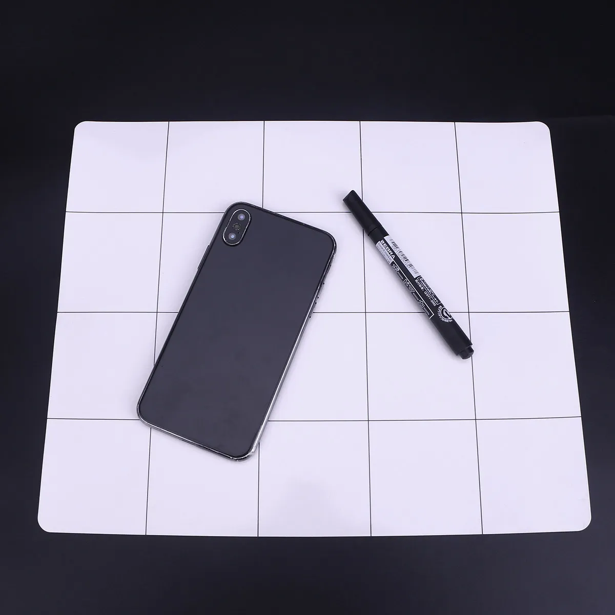 2Pcs Magnetic Project Pad Mat Rewritable Surface Prevent Small Screws Classification Small Parts Magnetic Mat Repair Tool
2Pcs Magnetic Project Pad Mat Rewritable Surface Prevent Small Screws Classification Small Parts Magnetic Mat Repair Tool