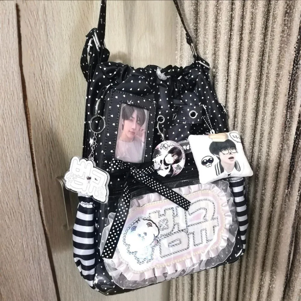 New Girls Sweet Cute Polka Dot Backpack Y2k Ita Bag Large Capacity Single Shoulder Bag Dolls Bag Drawstring Commuter Backpack
New Girls Sweet Cute Polka Dot Backpack Y2k Ita Bag Large Capacity Single Shoulder Bag Dolls Bag Drawstring Commuter Backpack