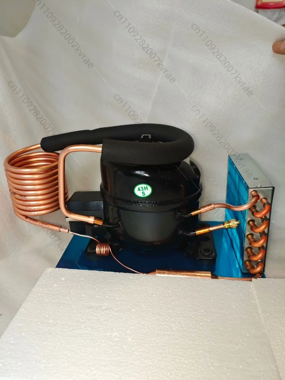 used DIY various refrigeration equipment, mini 24v micro compressor, mobile chiller, mobile air Second-Hand
used DIY various refrigeration equipment, mini 24v micro compressor, mobile chiller, mobile air Second-Hand