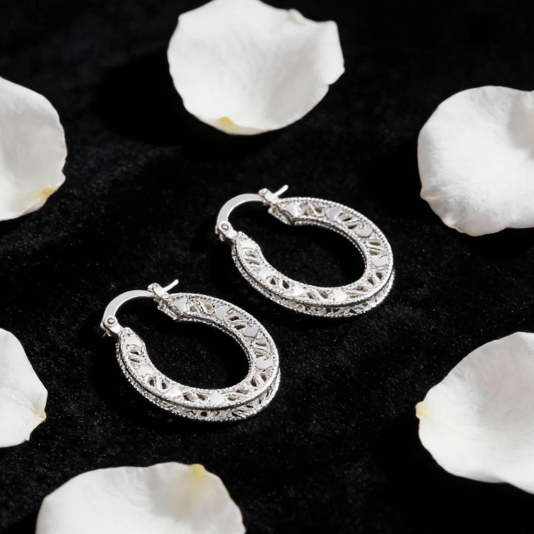 Luxury Brand 925 Sterling Silver classy Round Carved heart Earrings for Women Fashion Party Wedding Accessories Jewelry Gifts
Luxury Brand 925 Sterling Silver classy Round Carved heart Earrings for Women Fashion Party Wedding Accessories Jewelry Gifts