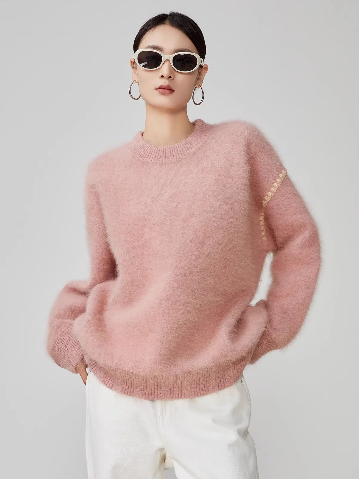 Light Pink round Ne Camere Sweater Women's Loose Fit Korean Sle Spring New Arrival Comfortable High-End Feeling Knitted...
Light Pink round Ne Camere Sweater Women's Loose Fit Korean Sle Spring New Arrival Comfortable High-End Feeling Knitted...