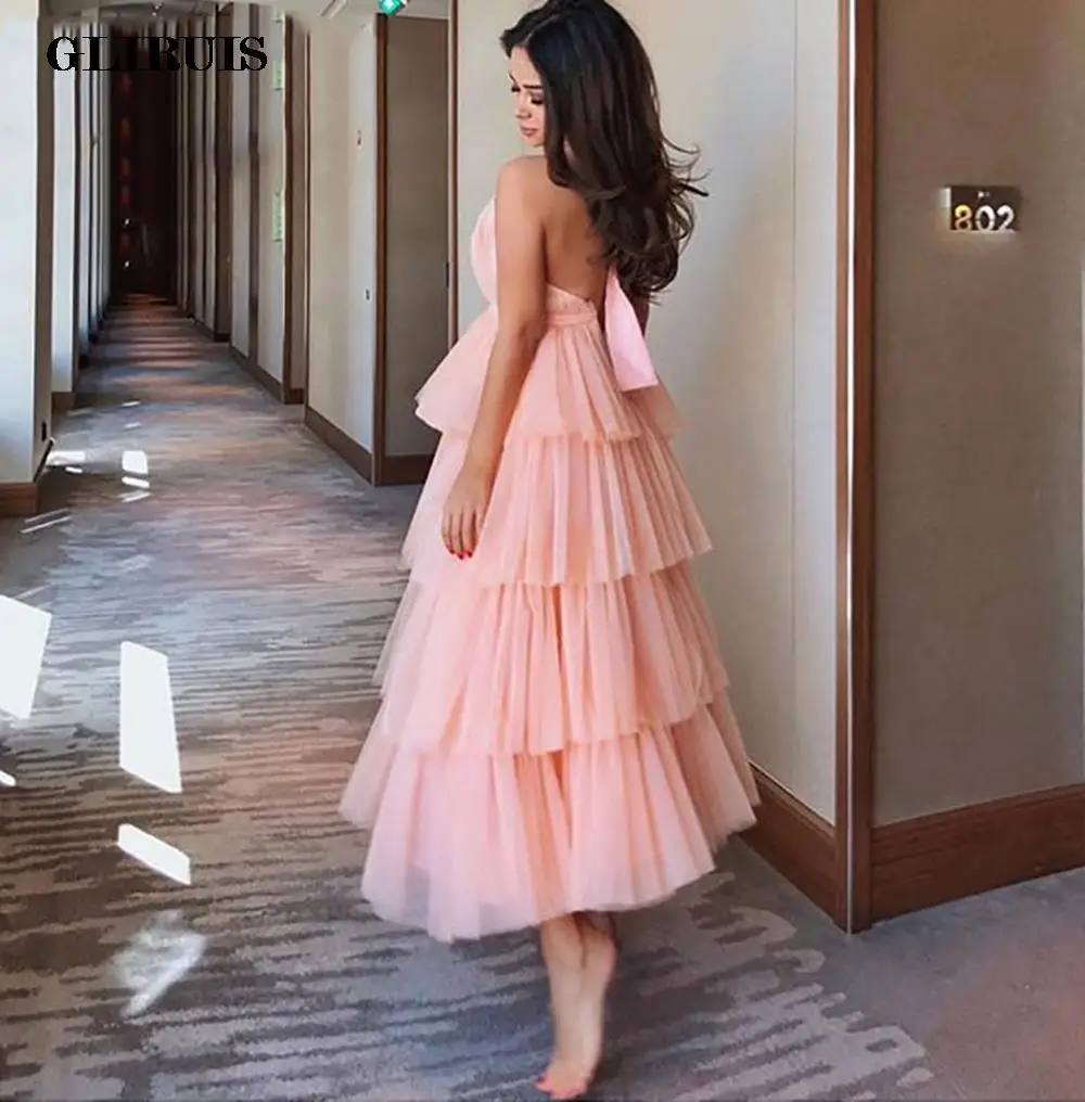 Charming Halter Tiered Tulle Short Prom Dress Homecoming Gowns Special Occasion Tea-Length Backless Evening Dresses Custom Made
Charming Halter Tiered Tulle Short Prom Dress Homecoming Gowns Special Occasion Tea-Length Backless Evening Dresses Custom Made