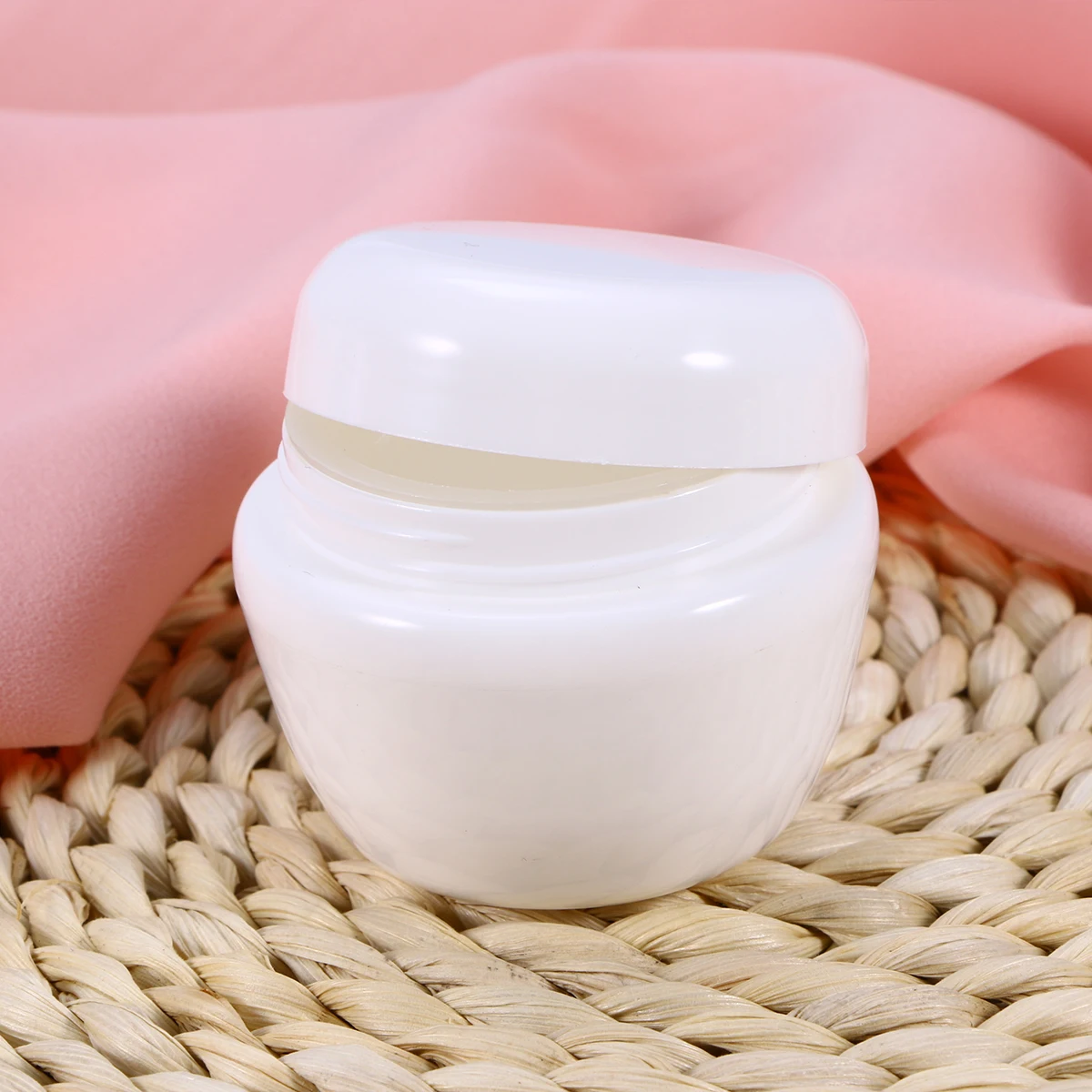 Mushroom Shape Plastic Travel Cream Containers Waterproof Leakproof PP Bottles for Facial Cleanser Small Toiletry Bottles
Mushroom Shape Plastic Travel Cream Containers Waterproof Leakproof PP Bottles for Facial Cleanser Small Toiletry Bottles