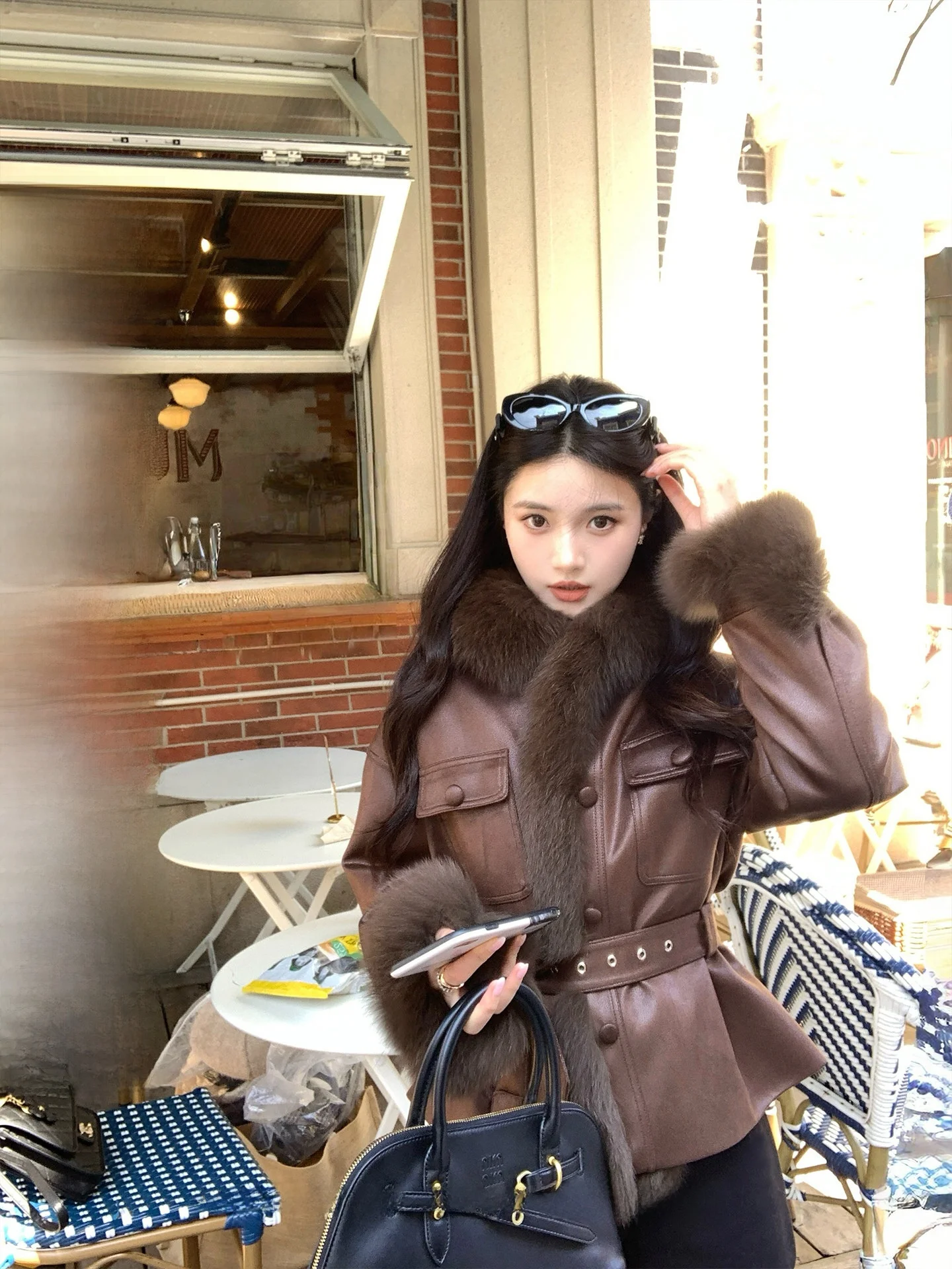 Зимнее пальто 2025 Young Sle с меховой отделкой и внутренней подкладкой из гусиного пуха, приталенный крой, длинное, с воротником-стойкой, для женщин
Зимнее пальто 2025 Young Sle с меховой отделкой и внутренней подкладкой из гусиного пуха, приталенный крой, длинное, с воротником-стойкой, для женщин