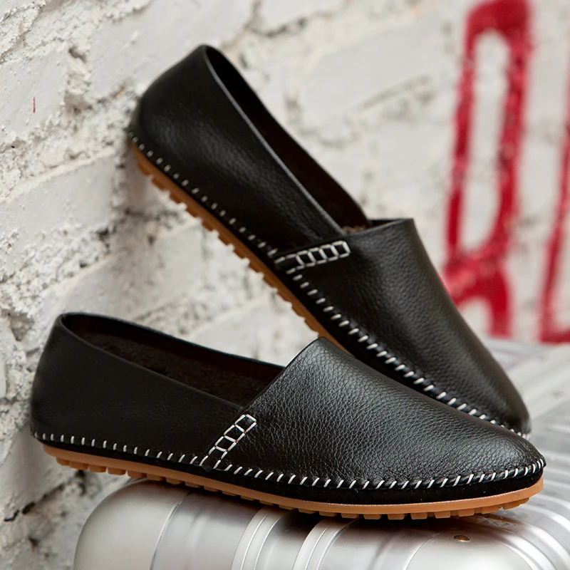 Men Casual shoes Leather Driving Moccasins Slip on Men Loafers Breathable Men Driving Shoes
Men Casual shoes Leather Driving Moccasins Slip on Men Loafers Breathable Men Driving Shoes