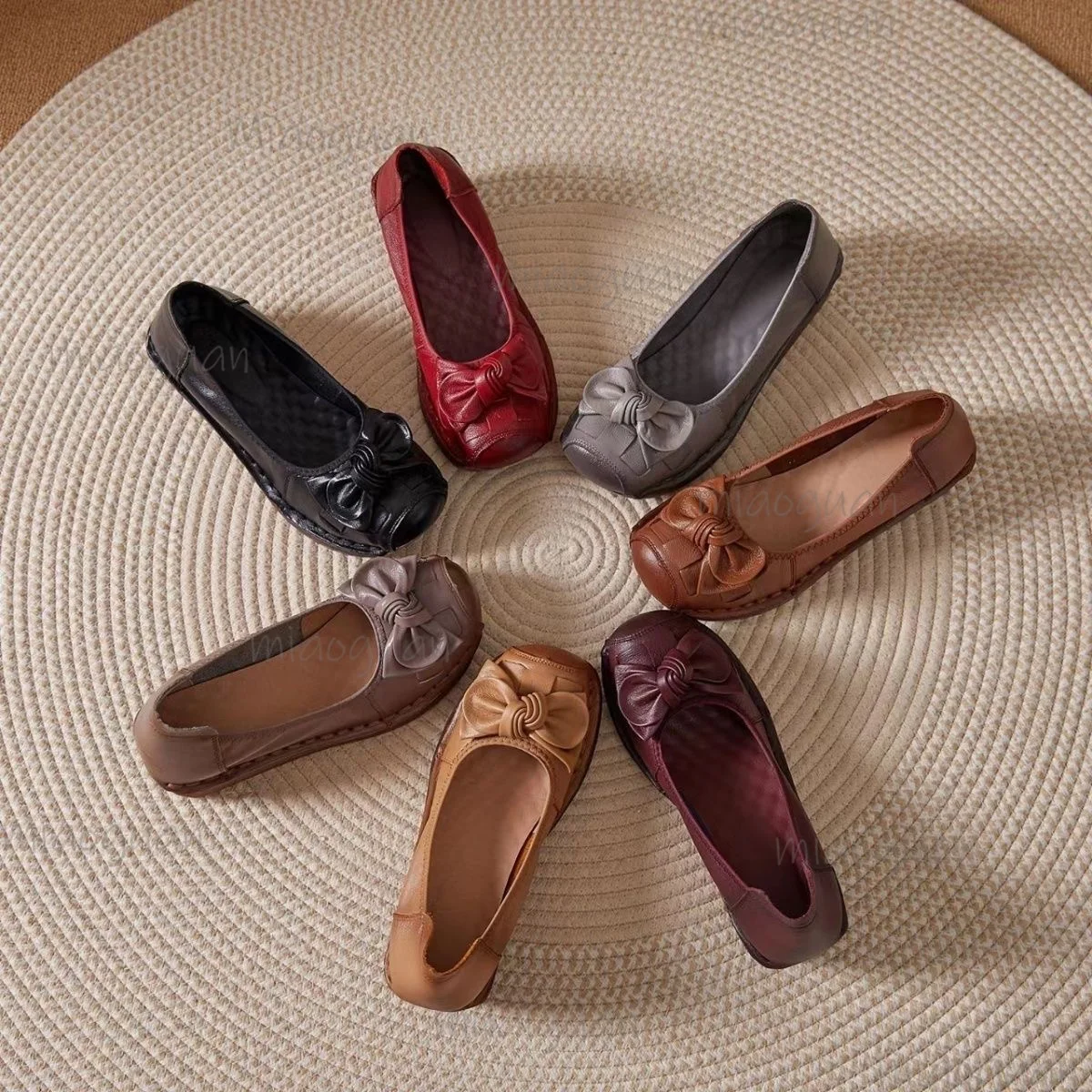 Fashion Mother's Shoes Women's Wedge Bottom Footwears Comfort Non-slip Ladies Loafers Elegant Bowknot Women's Single Pumps
Fashion Mother's Shoes Women's Wedge Bottom Footwears Comfort Non-slip Ladies Loafers Elegant Bowknot Women's Single Pumps