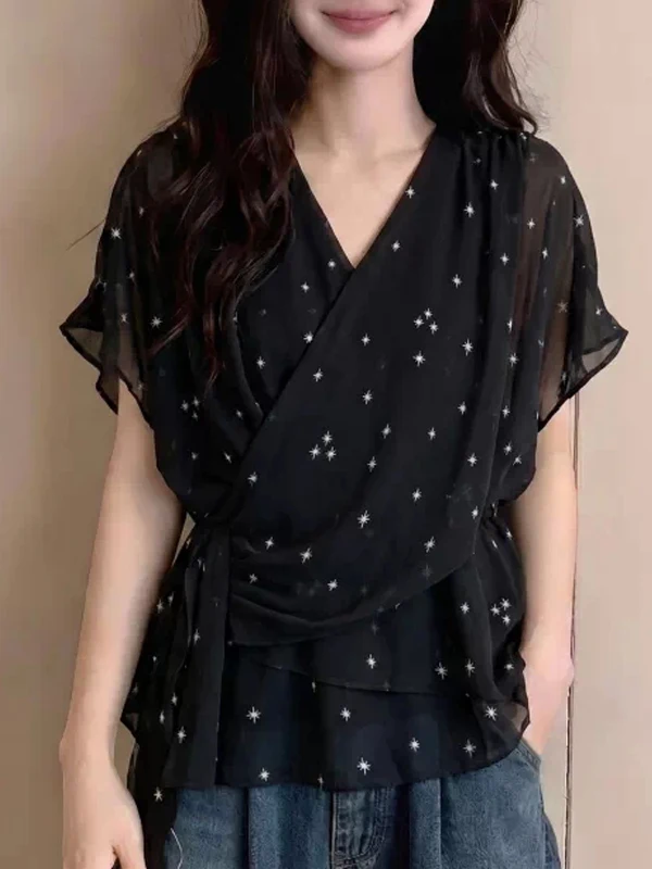 Black Polka Dot V Neck Shoulder Length Chiffon Women's Summer New Style Casual Fashion Short Sleeve Lace Shirt
Black Polka Dot V Neck Shoulder Length Chiffon Women's Summer New Style Casual Fashion Short Sleeve Lace Shirt