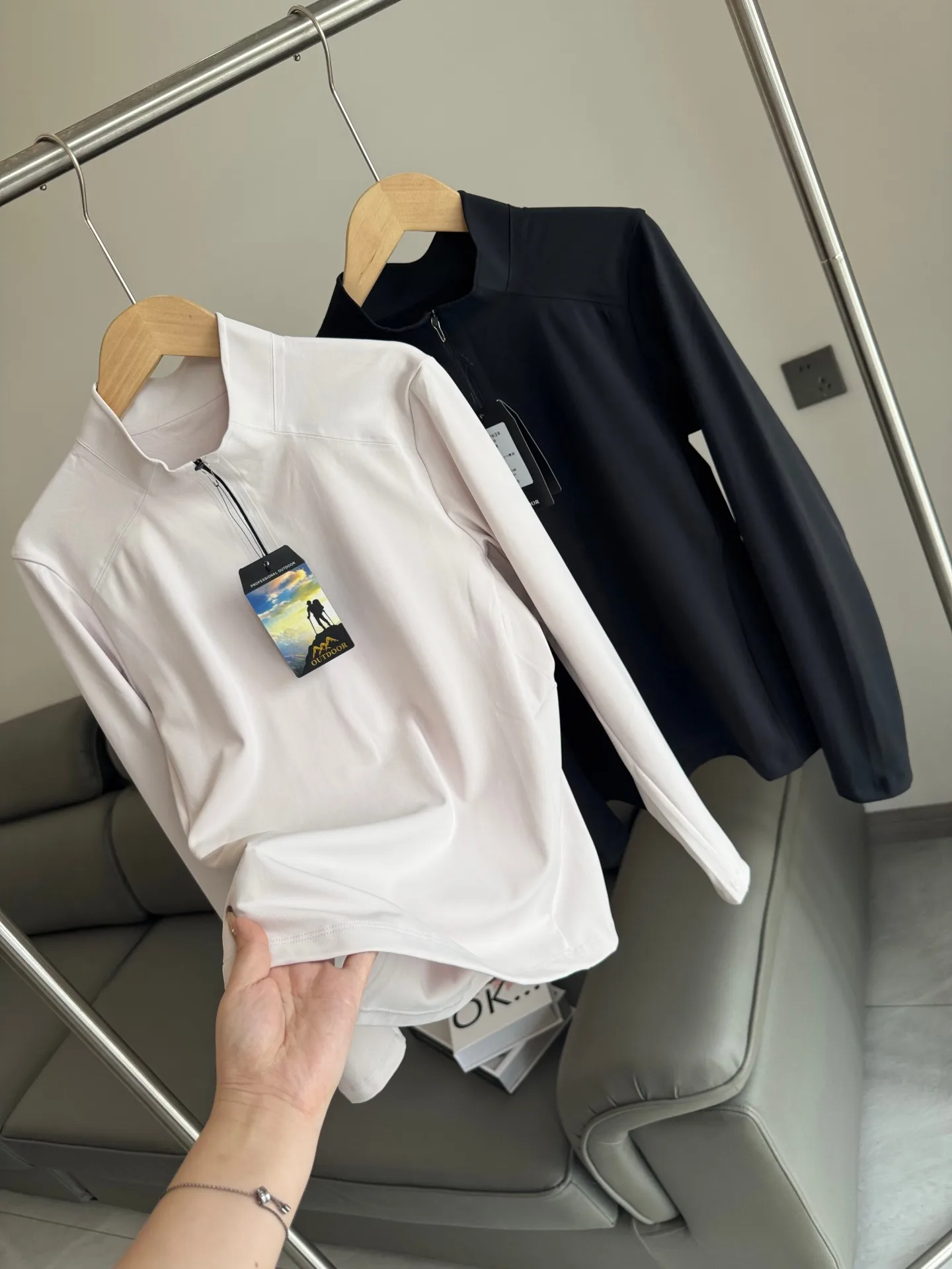 Women's Long Sve Fce Lined T-irt f Zipper Stand Collar Lightweight Warm Breathable Autumn Winter Versatile Top
Women's Long Sve Fce Lined T-irt f Zipper Stand Collar Lightweight Warm Breathable Autumn Winter Versatile Top