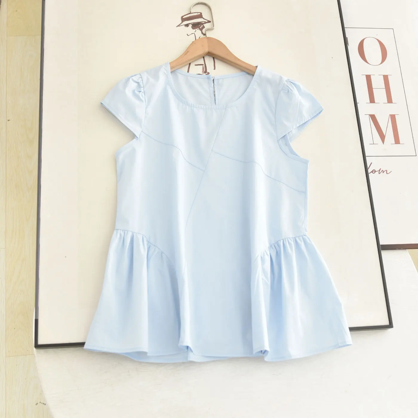 Summer 2026 Blue Doll Shirt Loose Short Sleeve round Neck French Style Slimming Top Women's Fashion Casual Cotton Blend Blouse
Summer 2026 Blue Doll Shirt Loose Short Sleeve round Neck French Style Slimming Top Women's Fashion Casual Cotton Blend Blouse