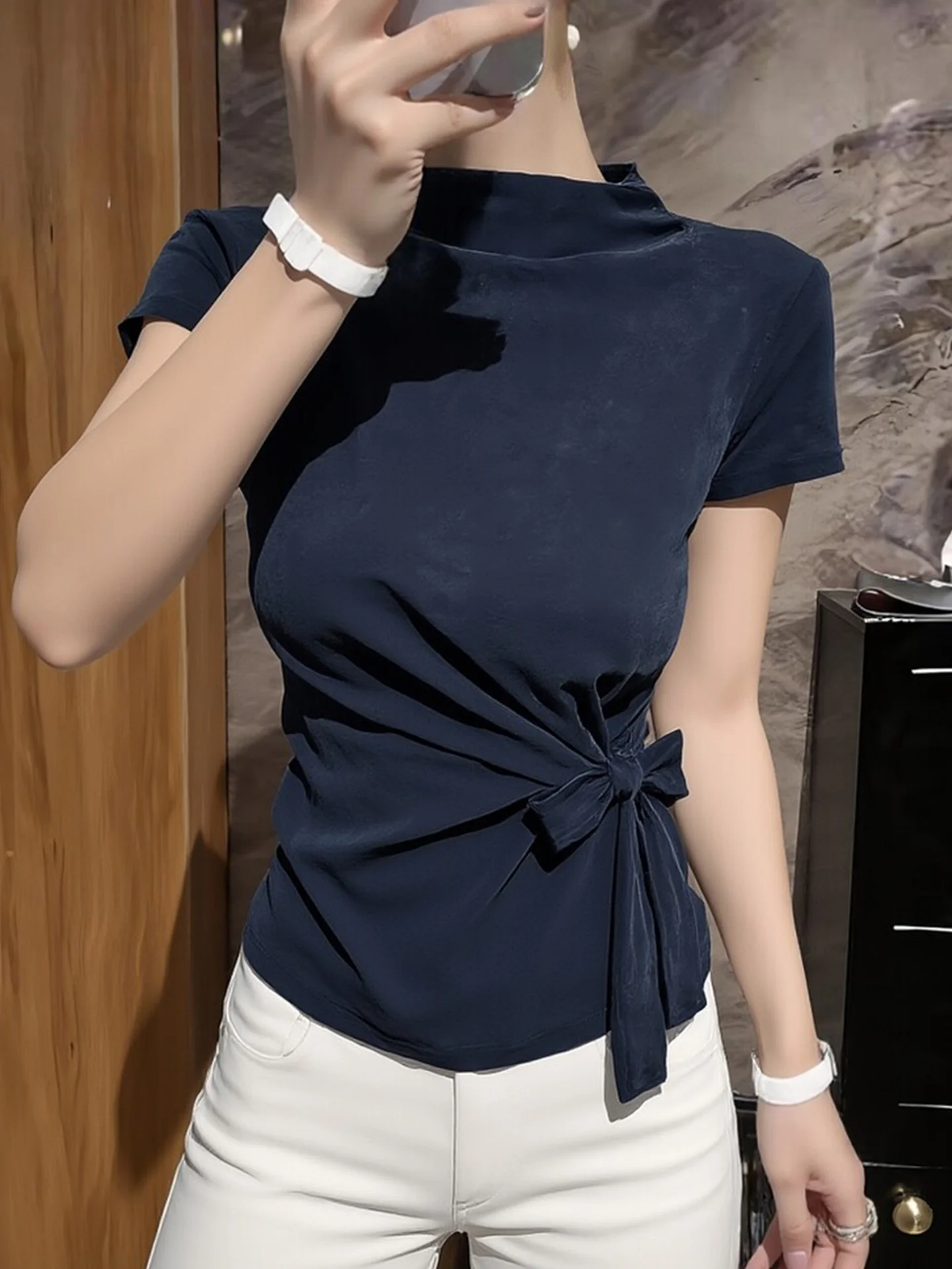 Spring 2026 Slimming Short Sleeve T-Shirt Stylish Versatile Base Layer Shirt Design Sense Belted Top Korean Style Straight Cut
Spring 2026 Slimming Short Sleeve T-Shirt Stylish Versatile Base Layer Shirt Design Sense Belted Top Korean Style Straight Cut