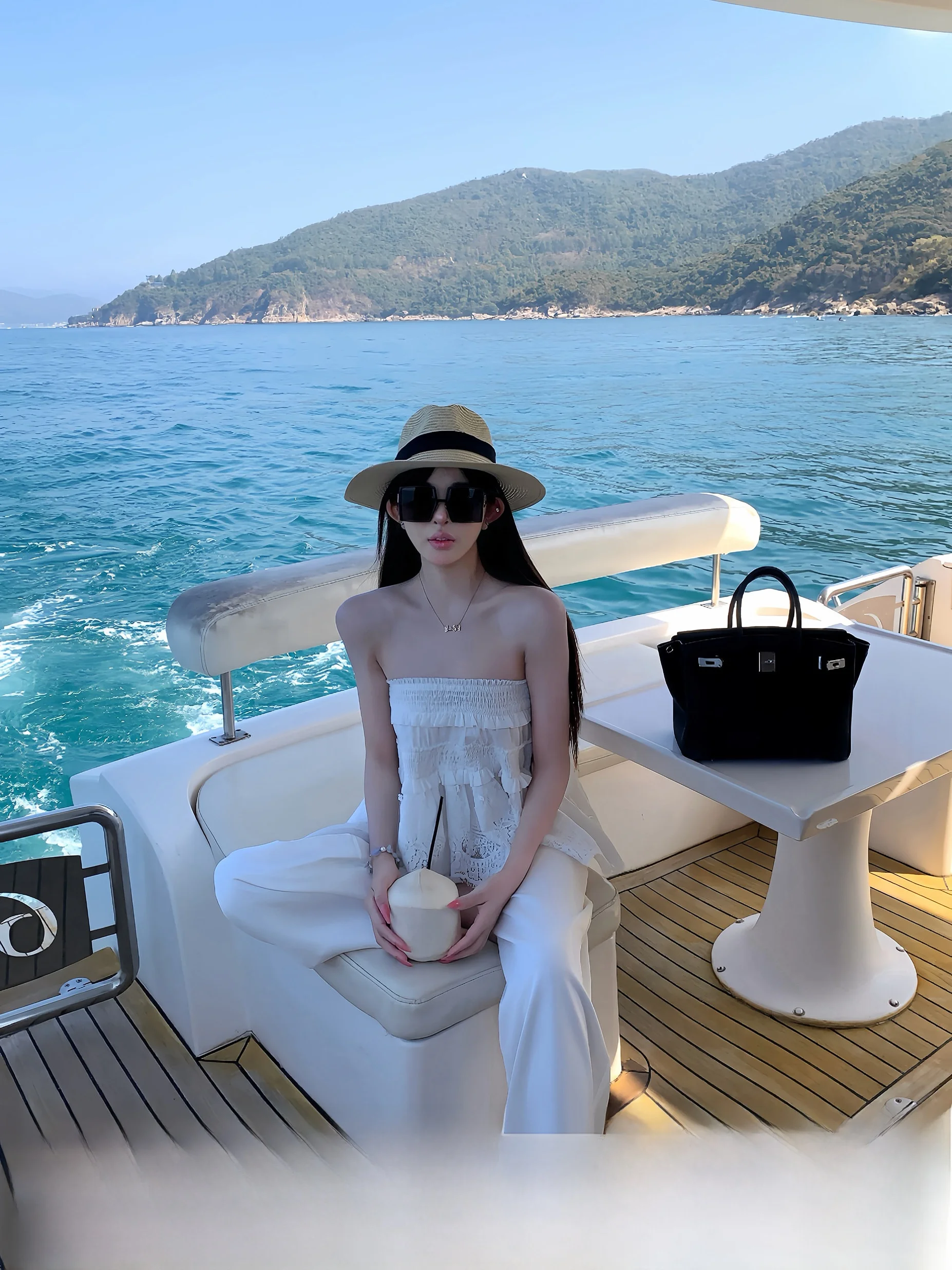 Swan Summer Casual Elegance Set White Love Message Fashionable Two-Piece Women's Clothing V-Neck Sleeveless Vest And Hig...
Swan Summer Casual Elegance Set White Love Message Fashionable Two-Piece Women's Clothing V-Neck Sleeveless Vest And Hig...