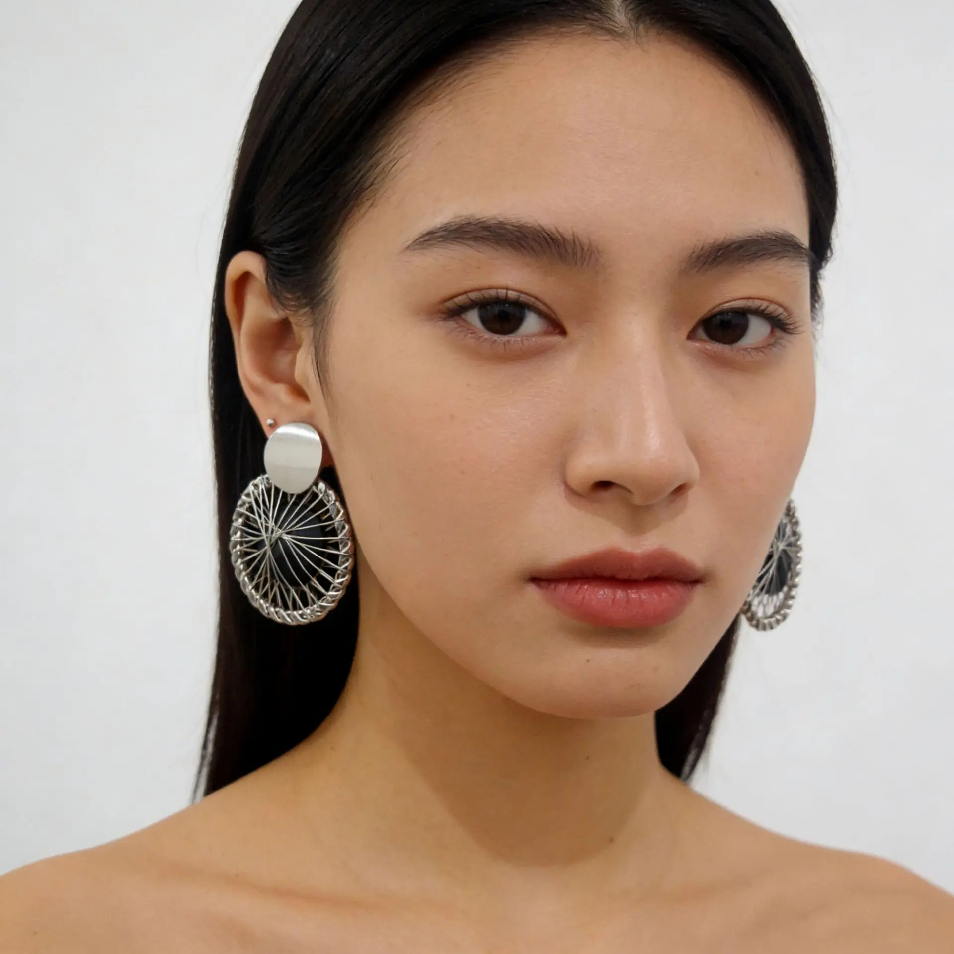 New Arrival Earrings Women's Vintage Creative Hollow-out Circle Geometric Earrings Winding Dreamnet Earrings
New Arrival Earrings Women's Vintage Creative Hollow-out Circle Geometric Earrings Winding Dreamnet Earrings